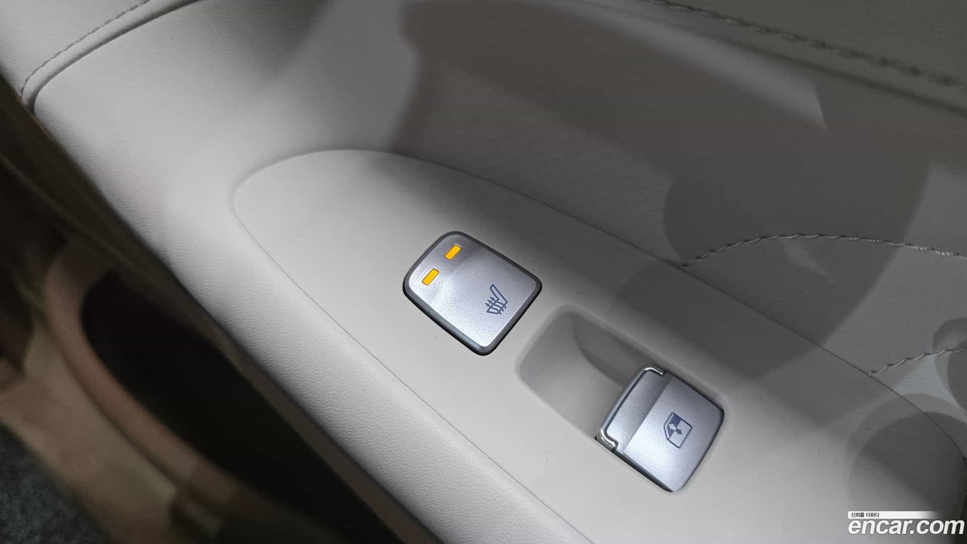 Grandeur Hyundai 2021.1-OPTION-021