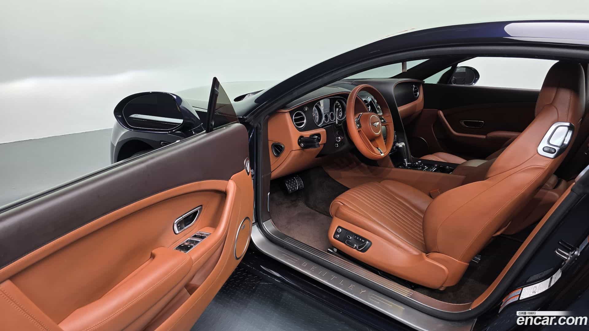 Continental Bentley 2016.3-INNER-010