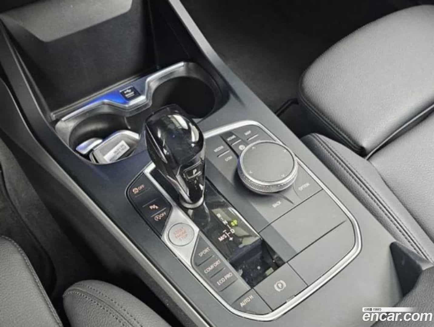 2-Series BMW 2021.1-INNER-009