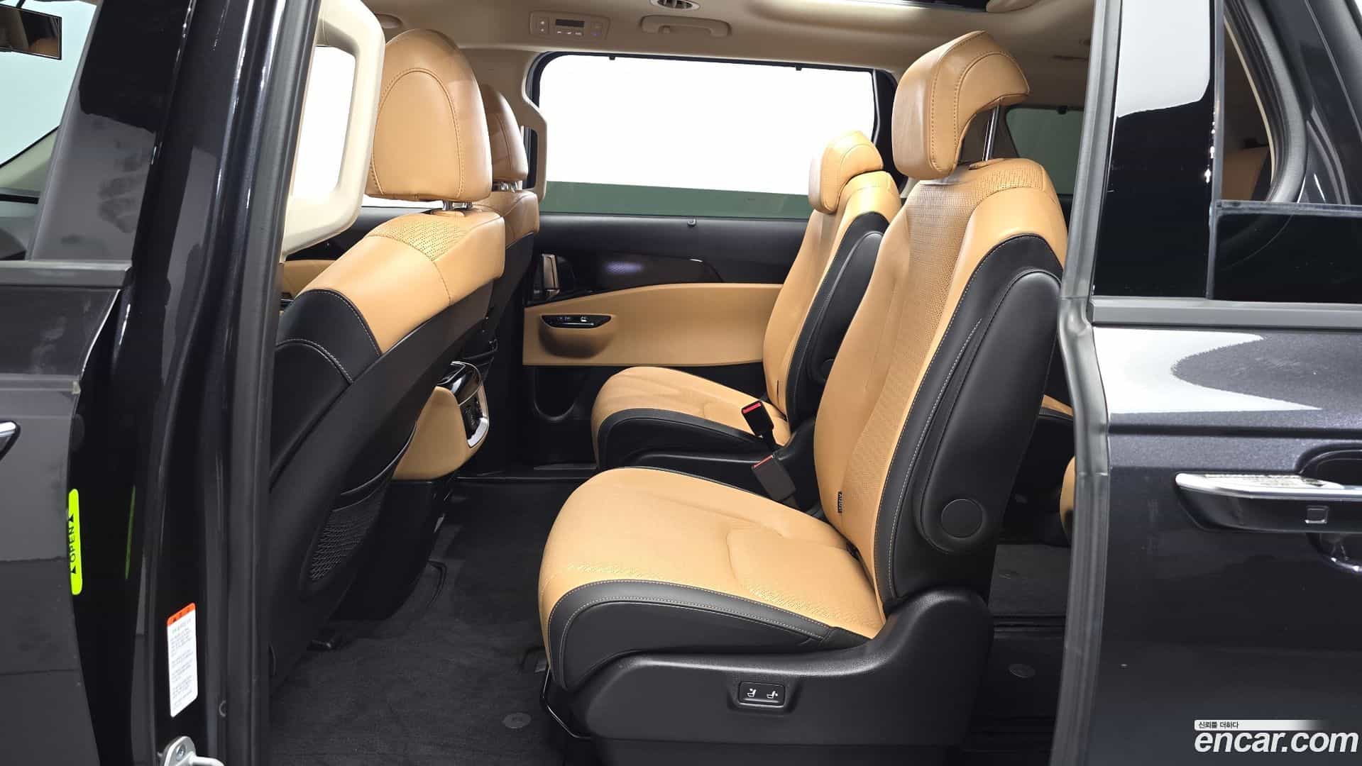 Canival Kia 2023.6-OPTION-016