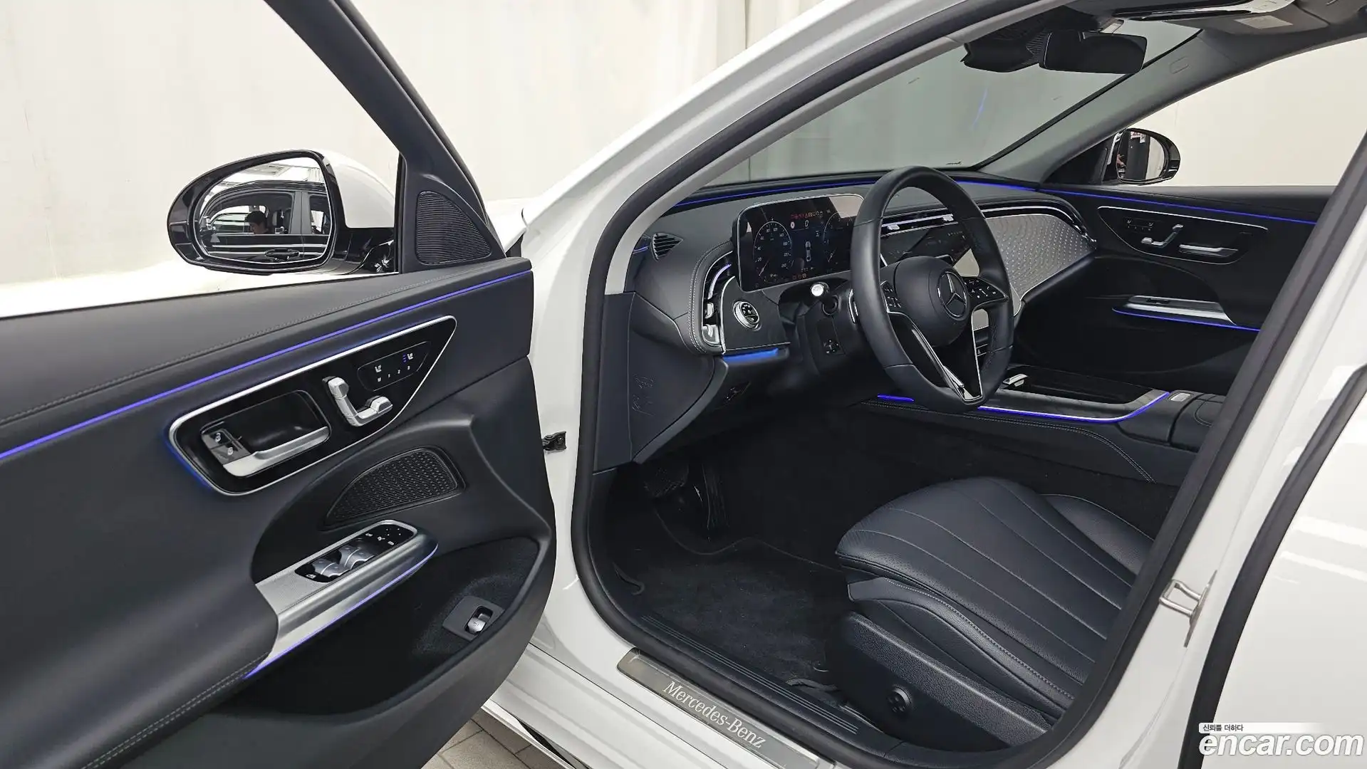 E-Class Mercedes-Benz 2024.8-INNER-010