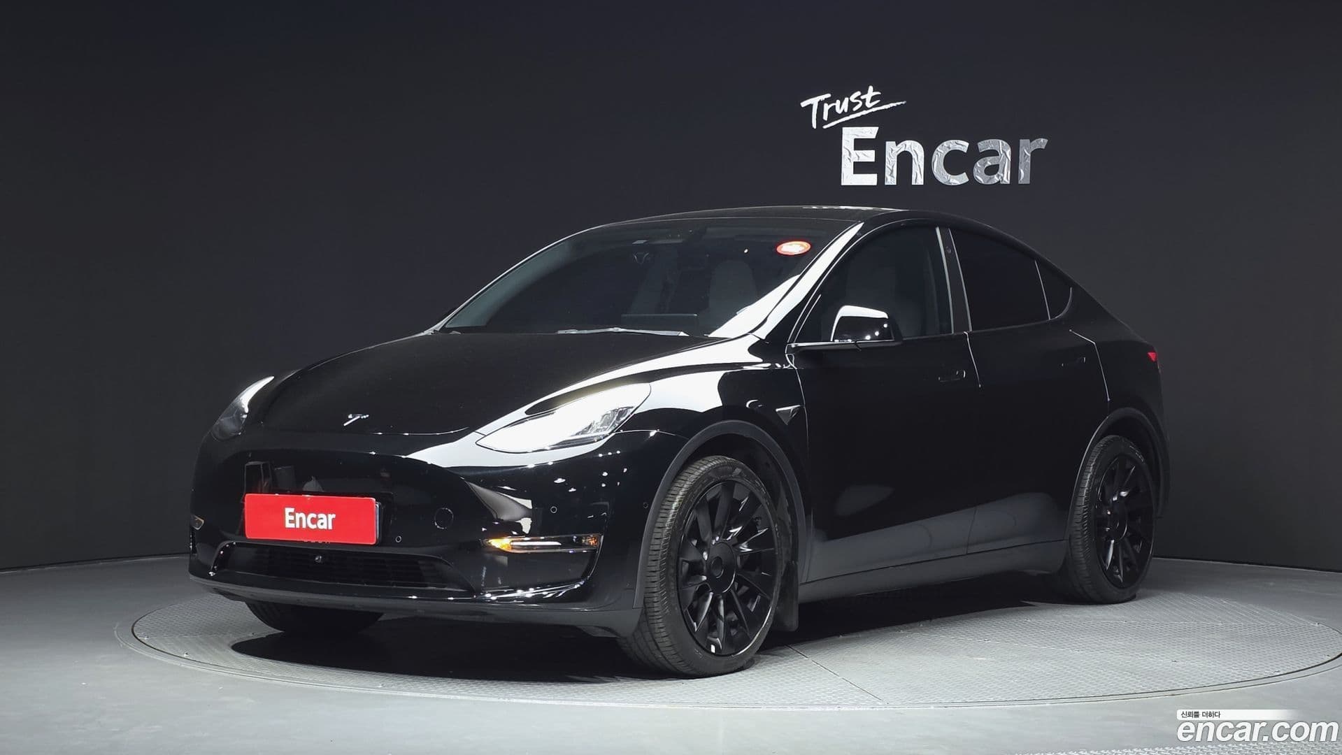 Main__Slider__Photo:Model Y Tesla 2022.5-0