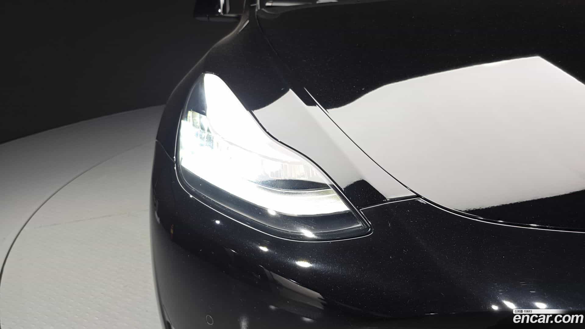 Model Y Tesla 2022.5-OUTER-032