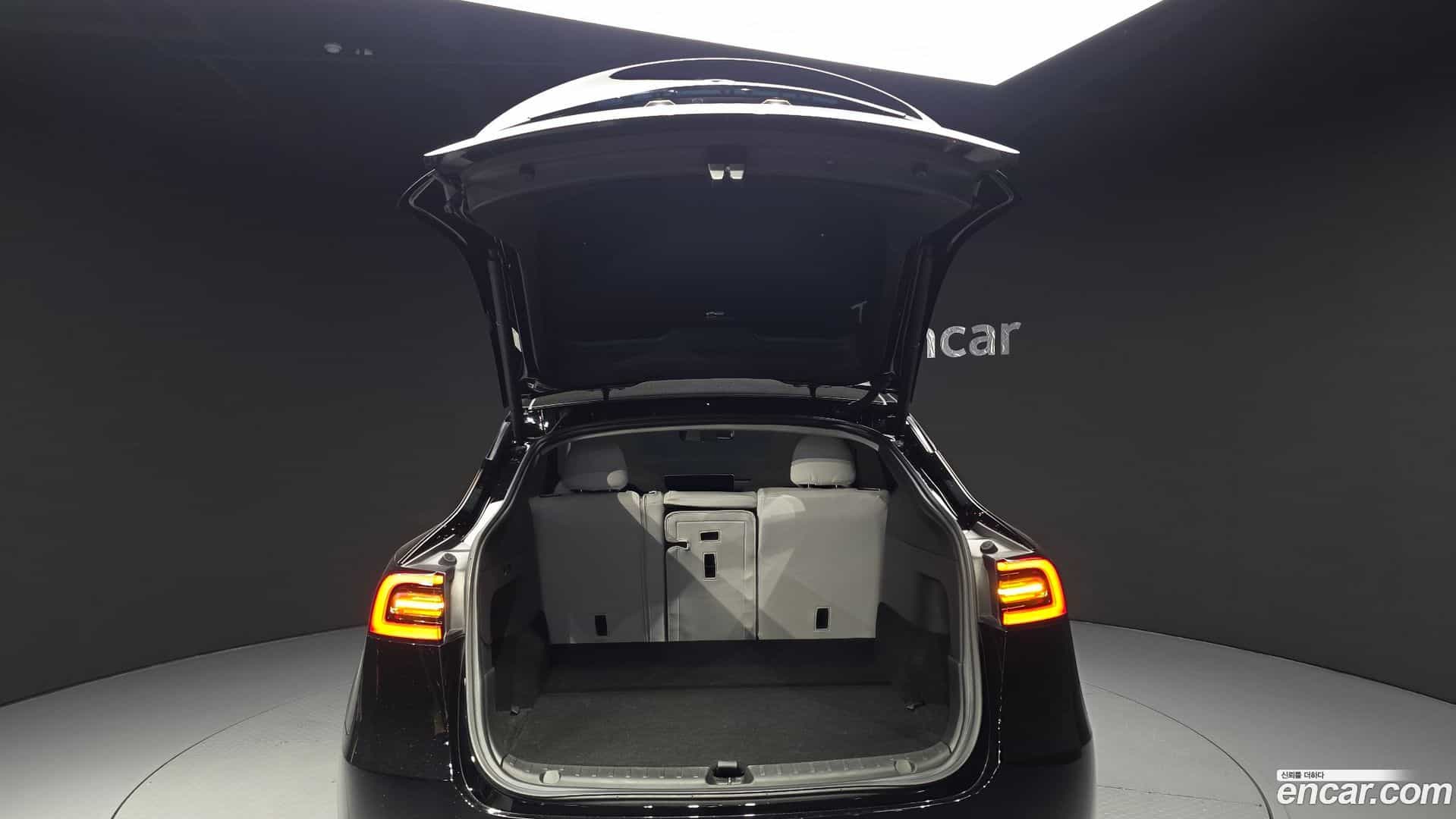 Model Y Tesla 2022.5-OPTION-045