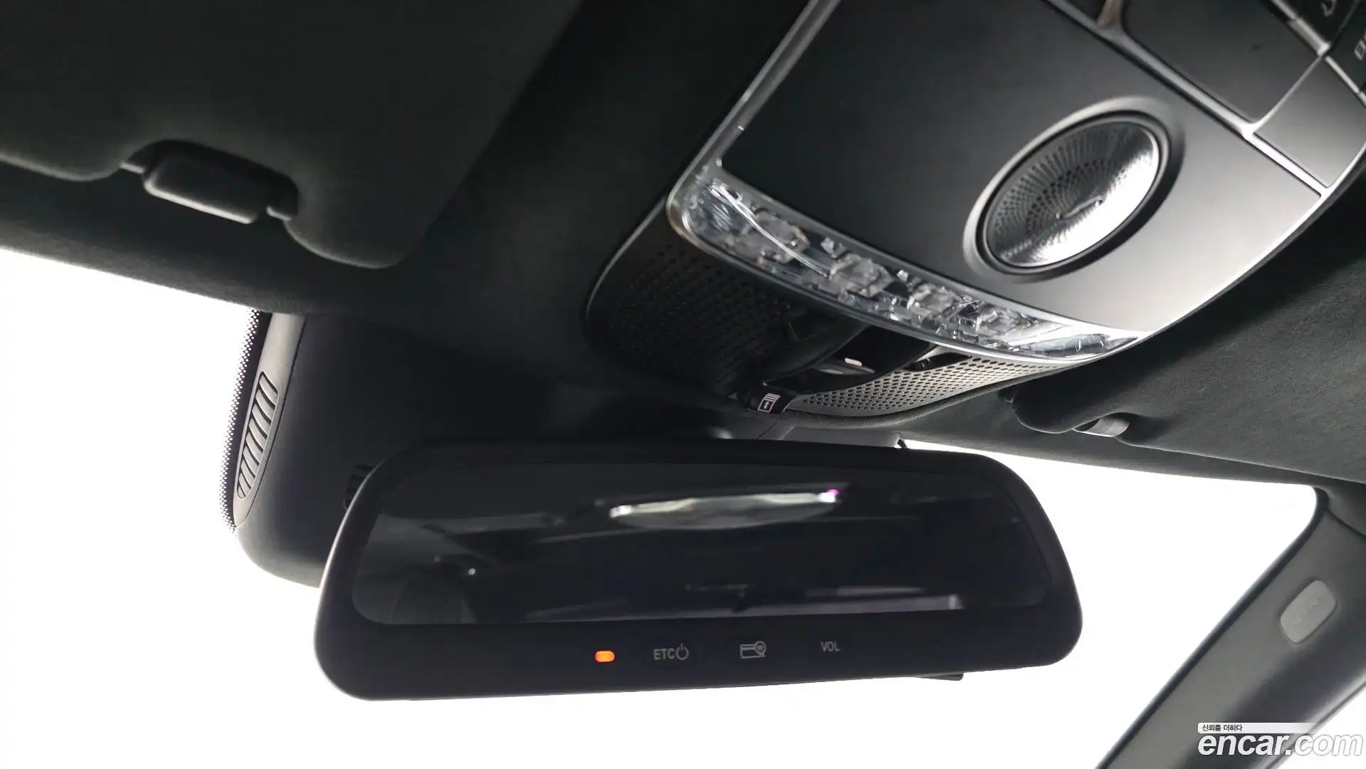 S-Class Mercedes-Benz 2015.11-OPTION-021
