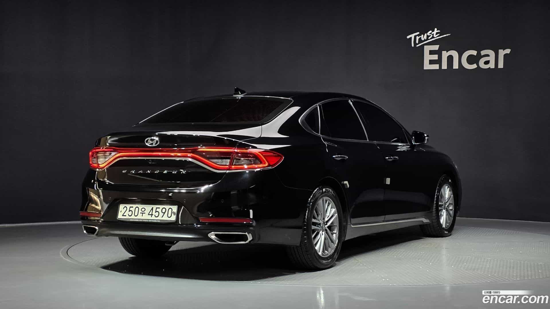 Grandeur Hyundai 2019.10-OUTER-002