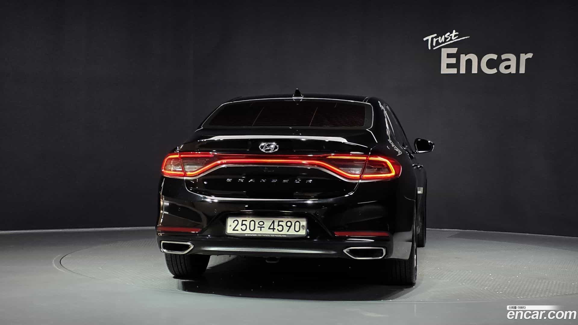 Grandeur Hyundai 2019.10-OUTER-004