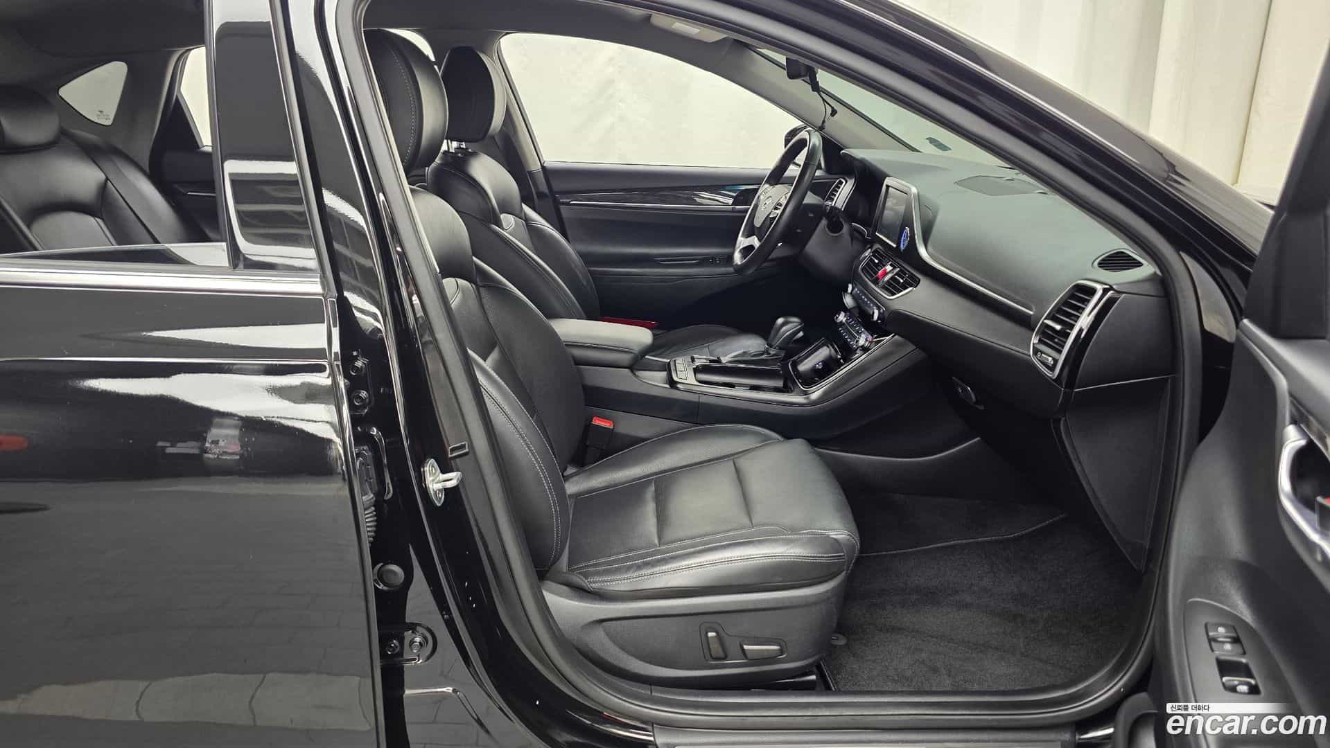 Grandeur Hyundai 2019.10-OPTION-015