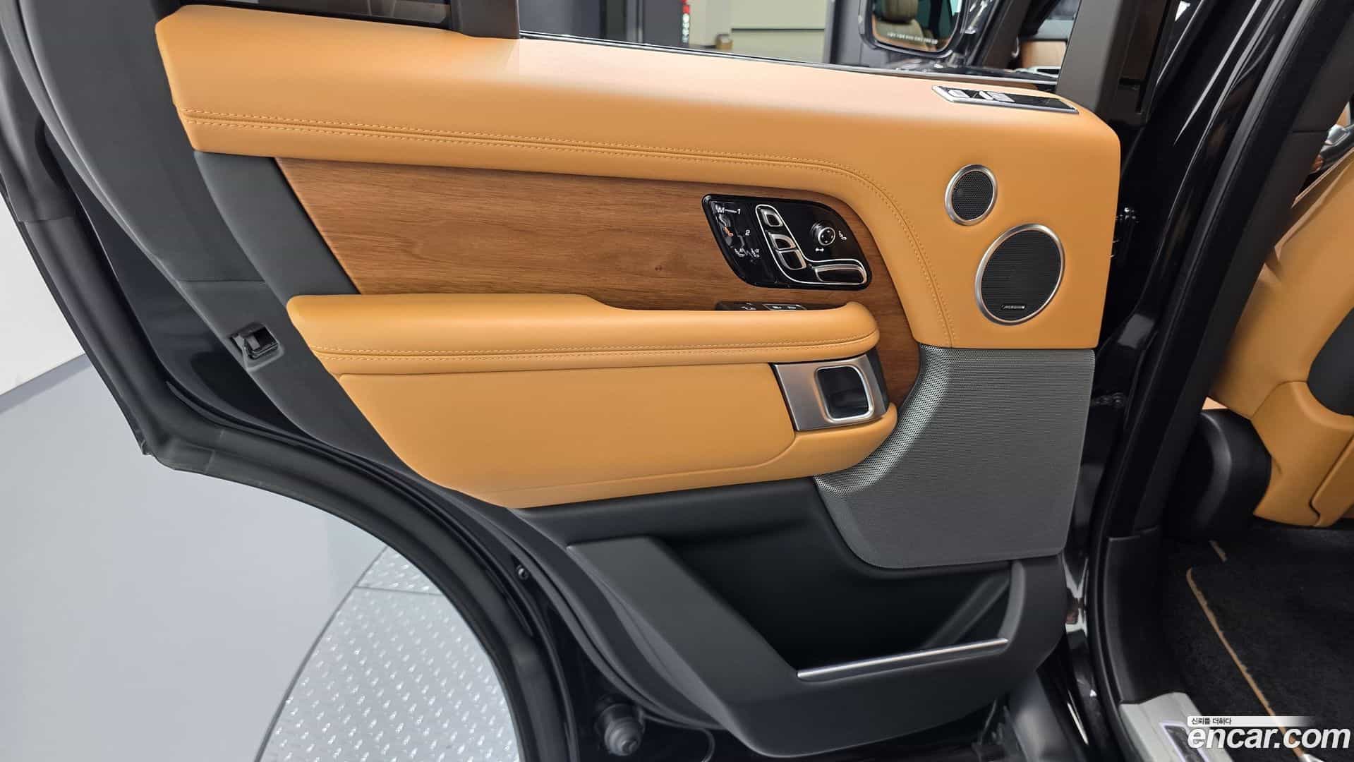 Range Rover Land Rover 2021.2-INNER-035
