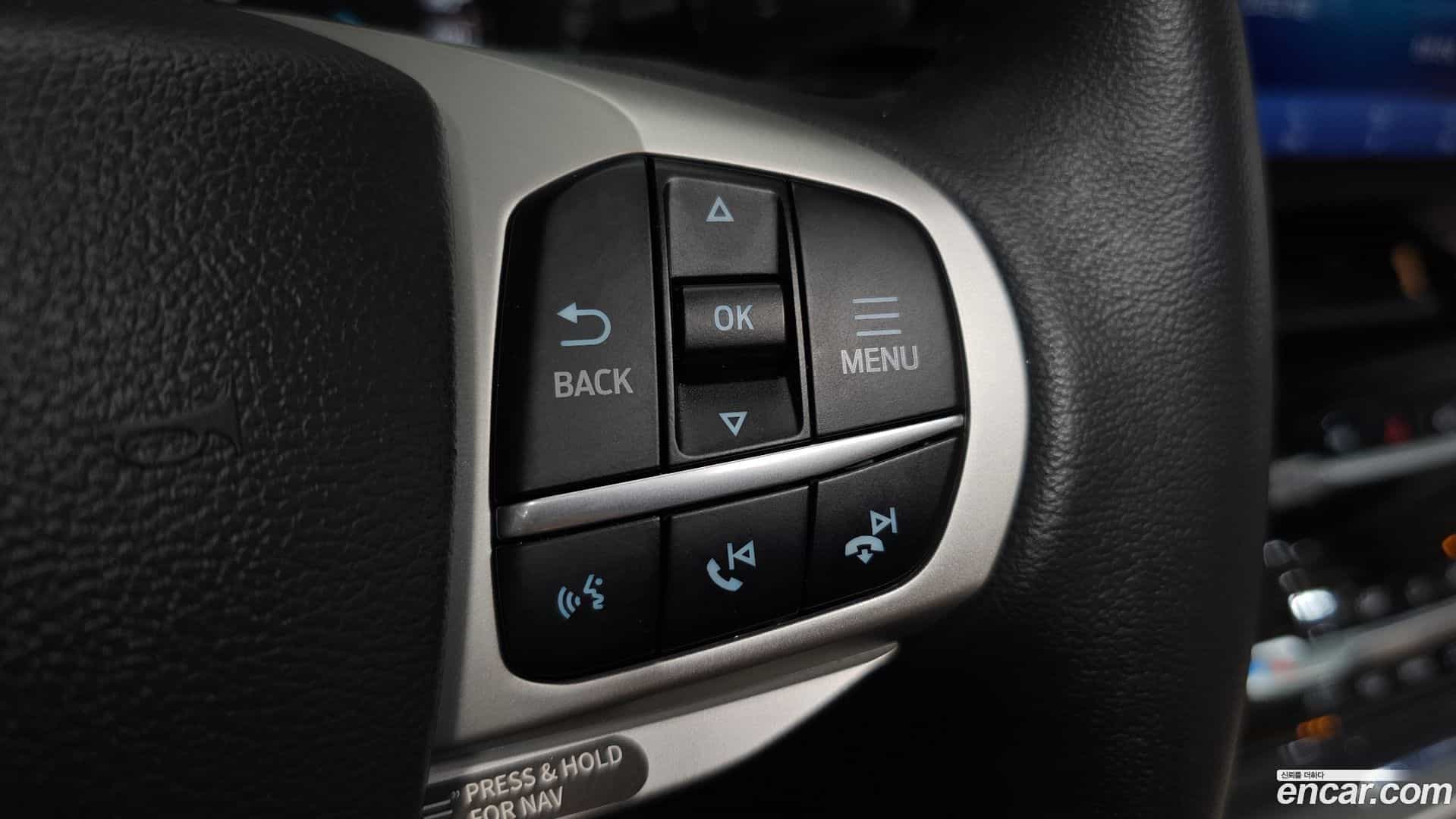 Explorer Ford 2023.11-OPTION-041