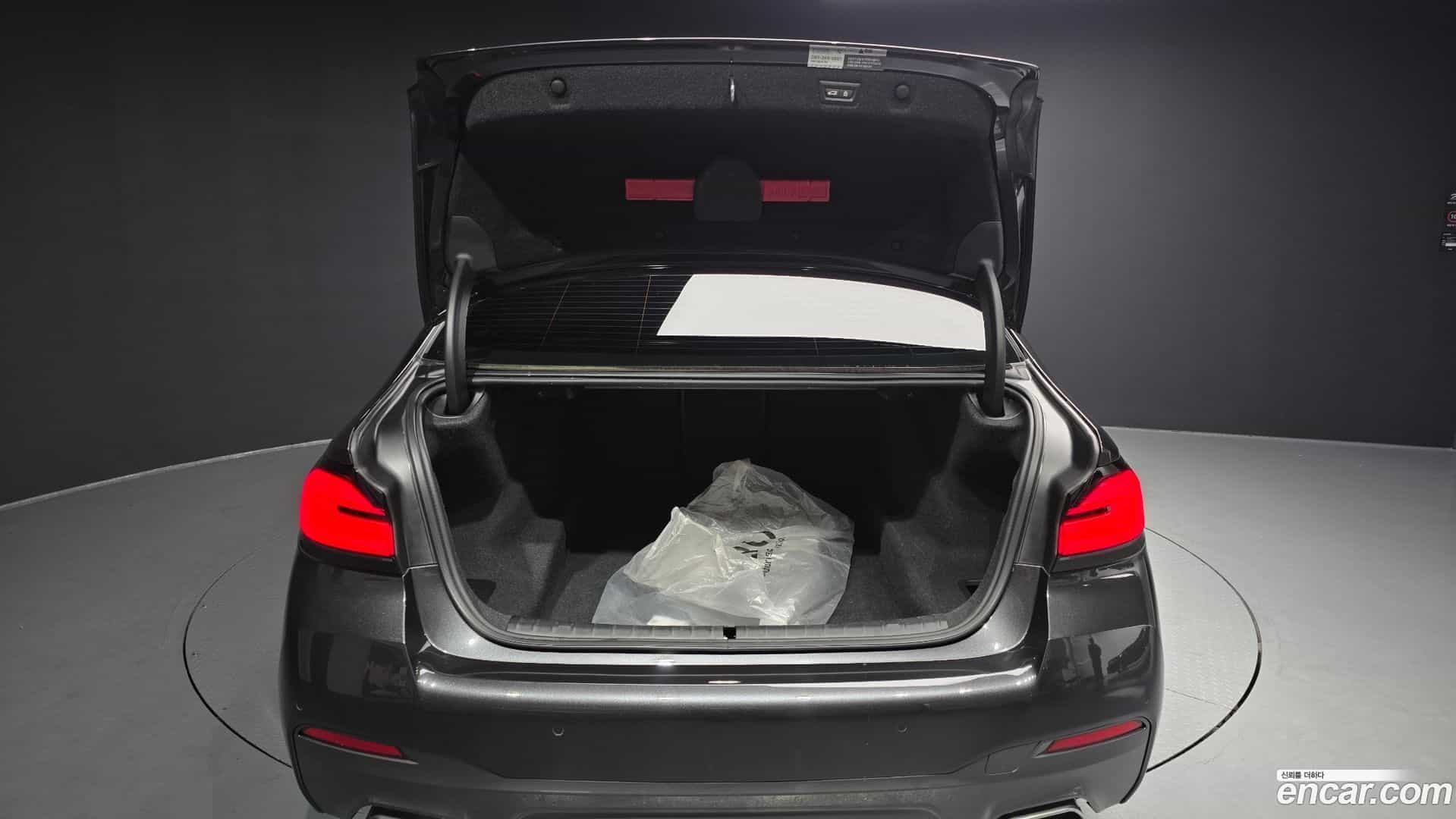 5-Series BMW 2022.11-OPTION-024