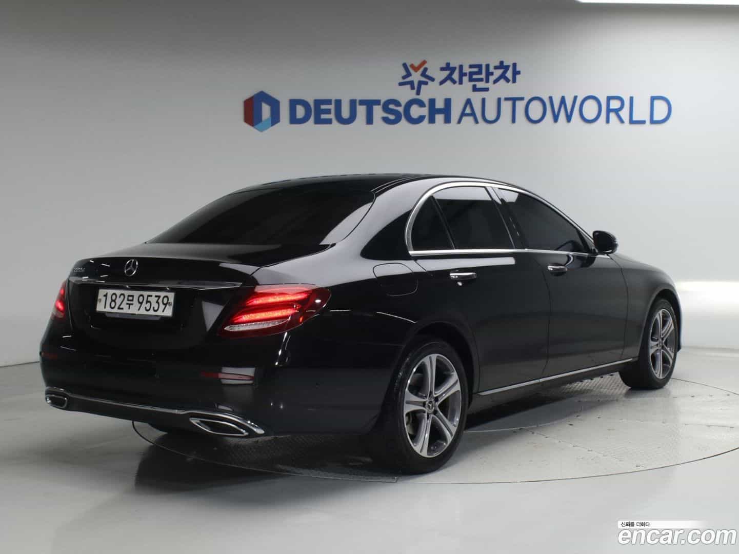 E-Class Mercedes-Benz 2019.9-OUTER-002