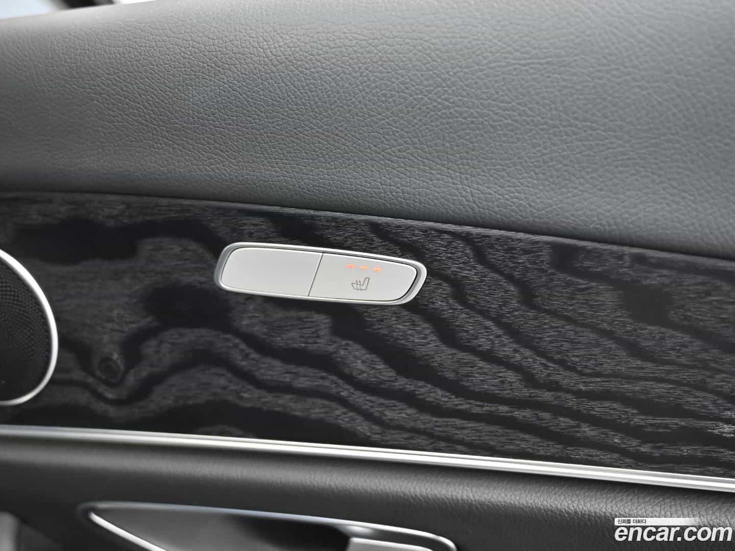E-Class Mercedes-Benz 2019.9-OPTION-020