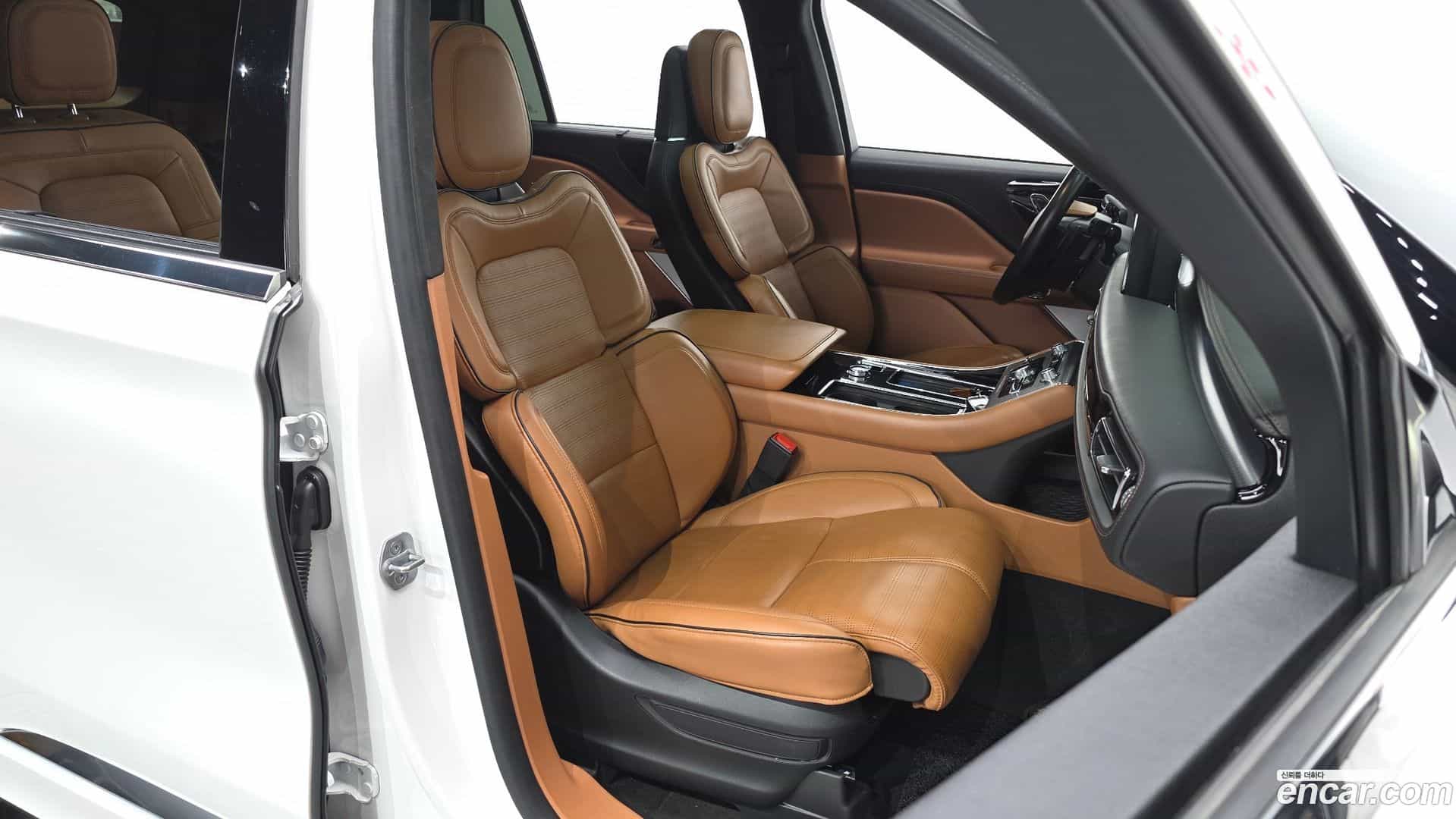 Aviator Lincoln 2023.0-INNER-036