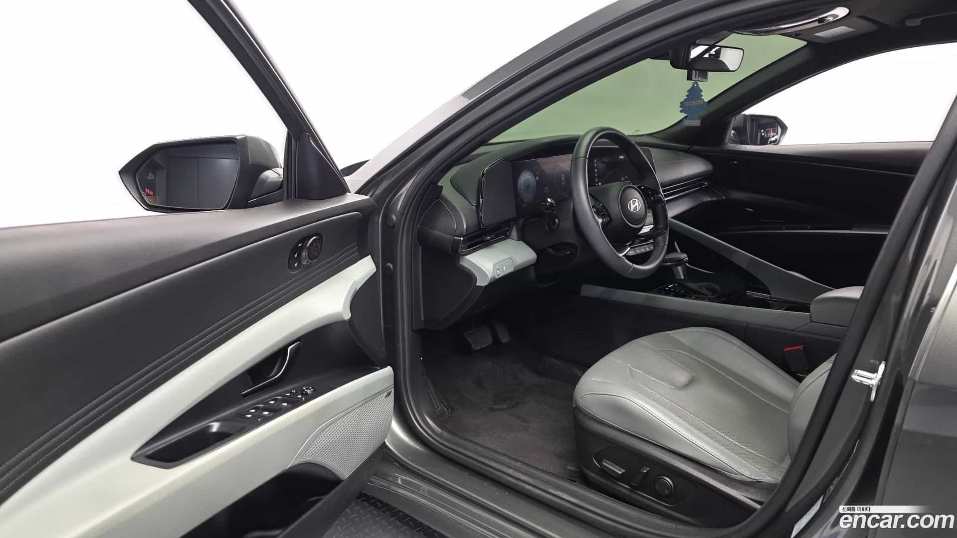 AVANTE Hyundai 2024.8-INNER-010