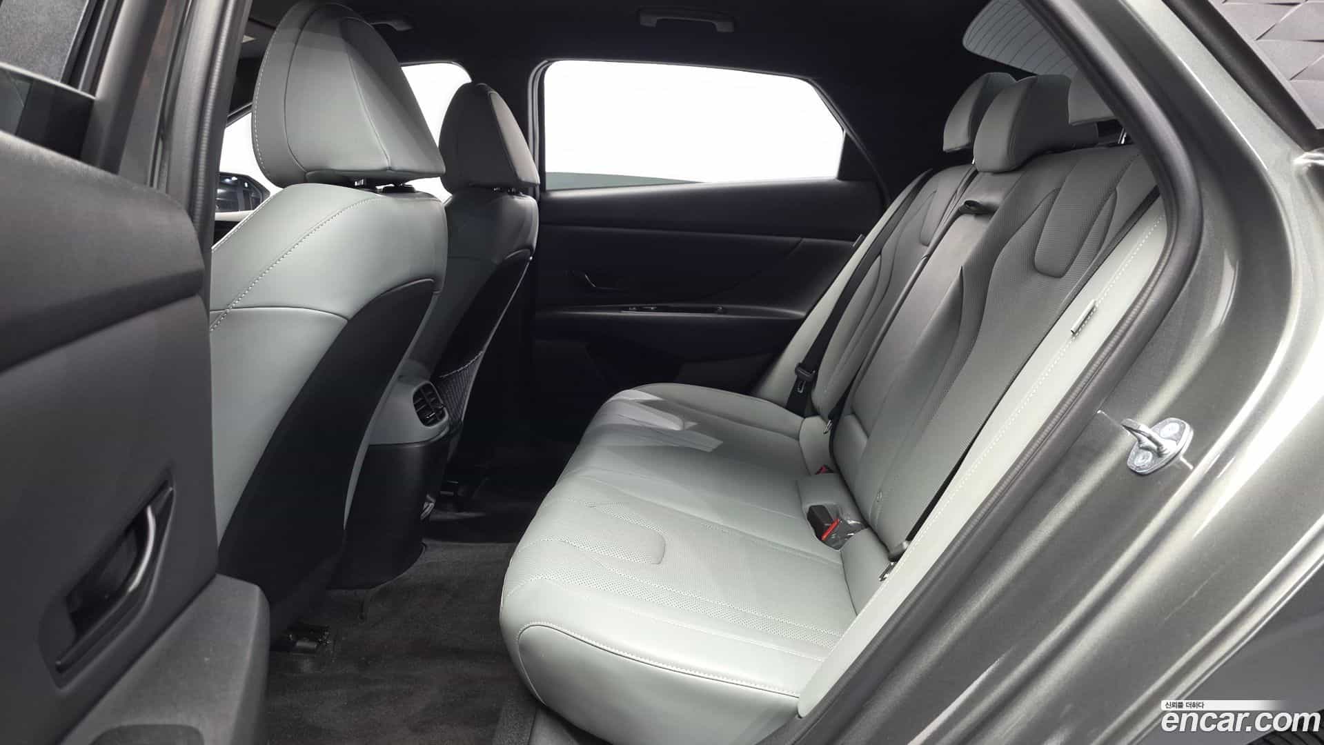 AVANTE Hyundai 2024.8-OPTION-015