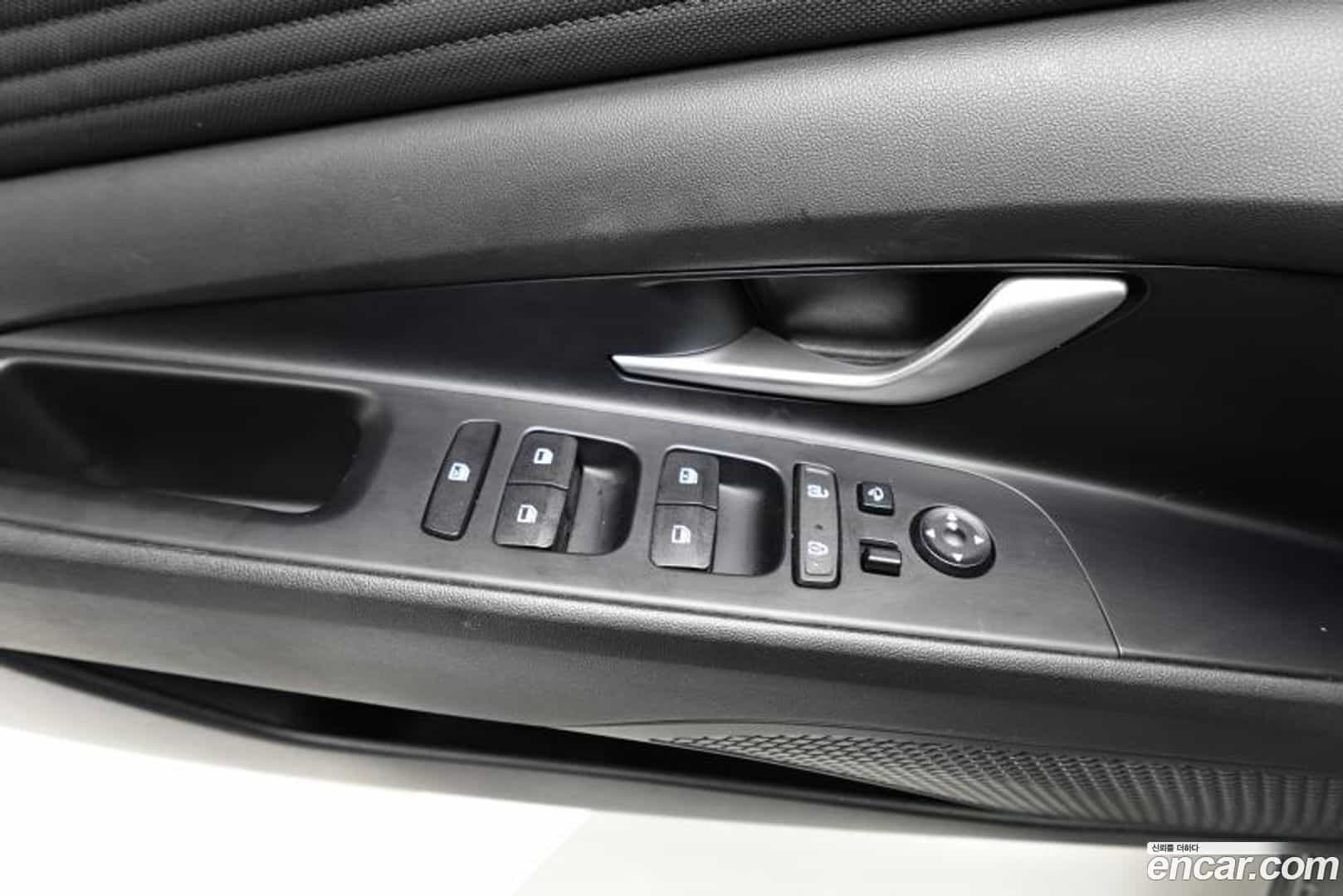 AVANTE Hyundai 2020.4-OPTION-018