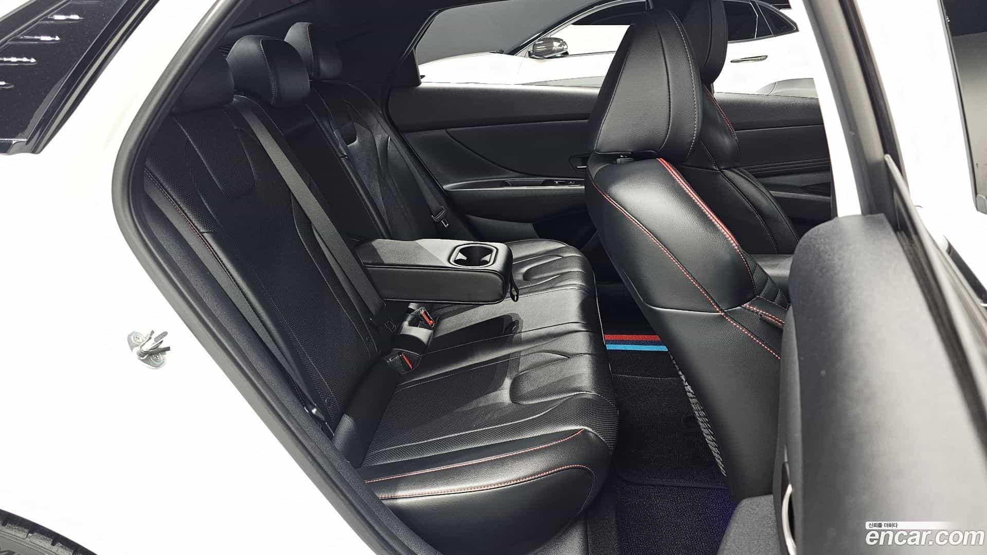 AVANTE Hyundai 2022.2-OPTION-016