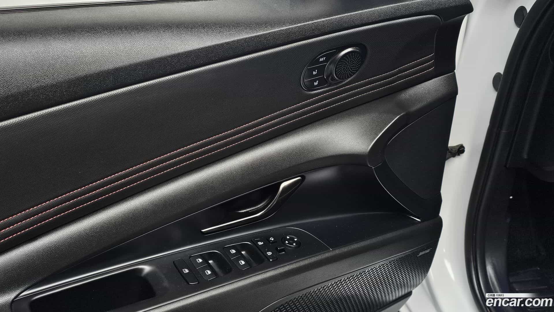 AVANTE Hyundai 2022.2-OPTION-021