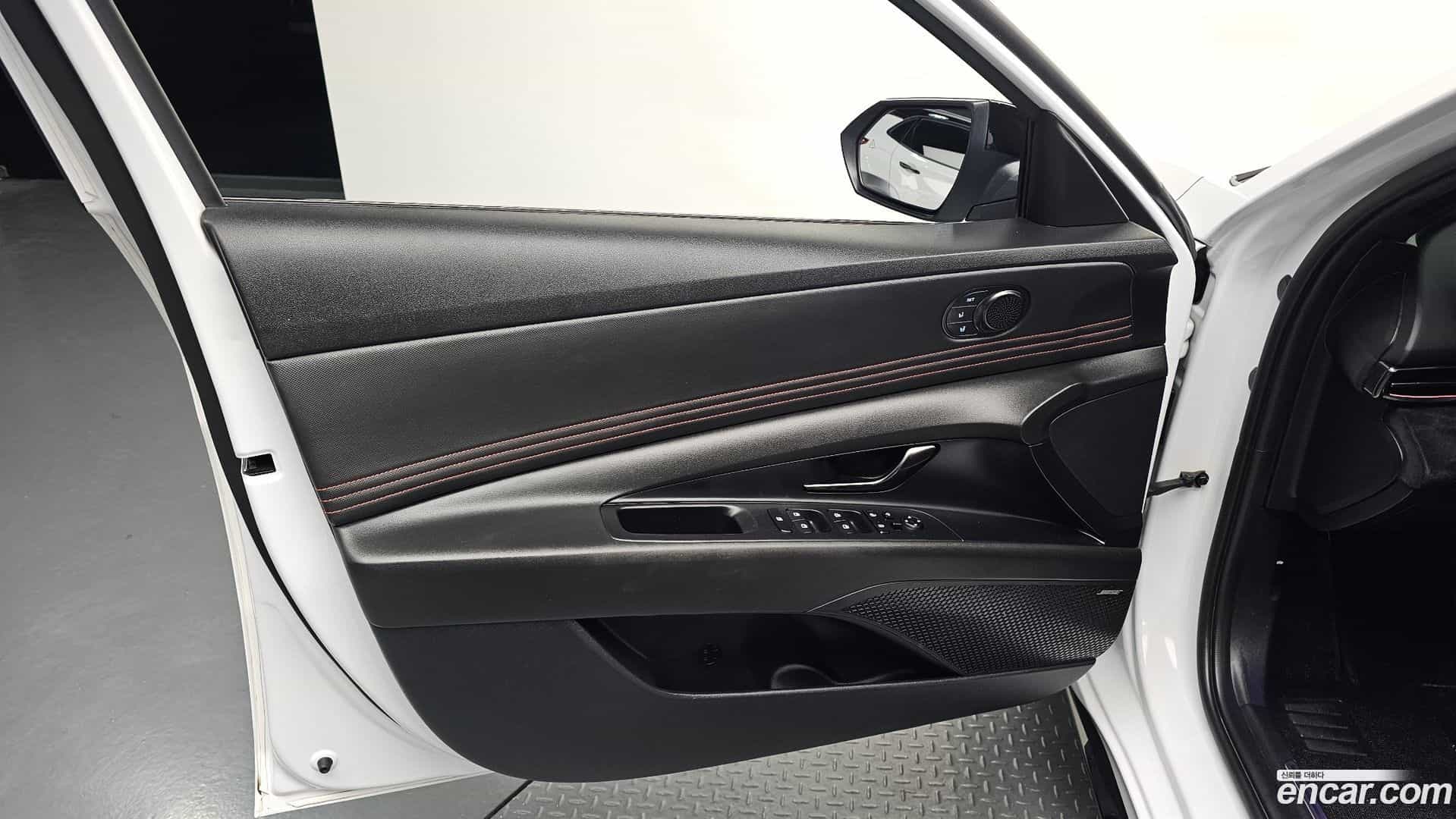 AVANTE Hyundai 2022.2-OPTION-024