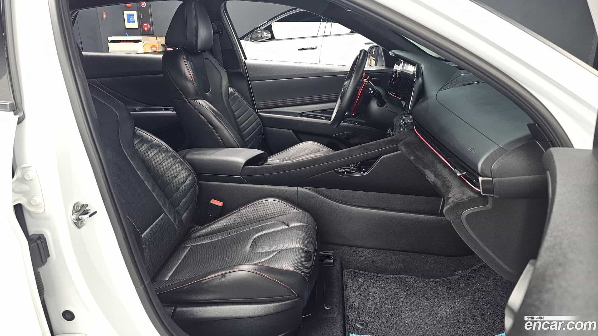 AVANTE Hyundai 2022.2-INNER-036