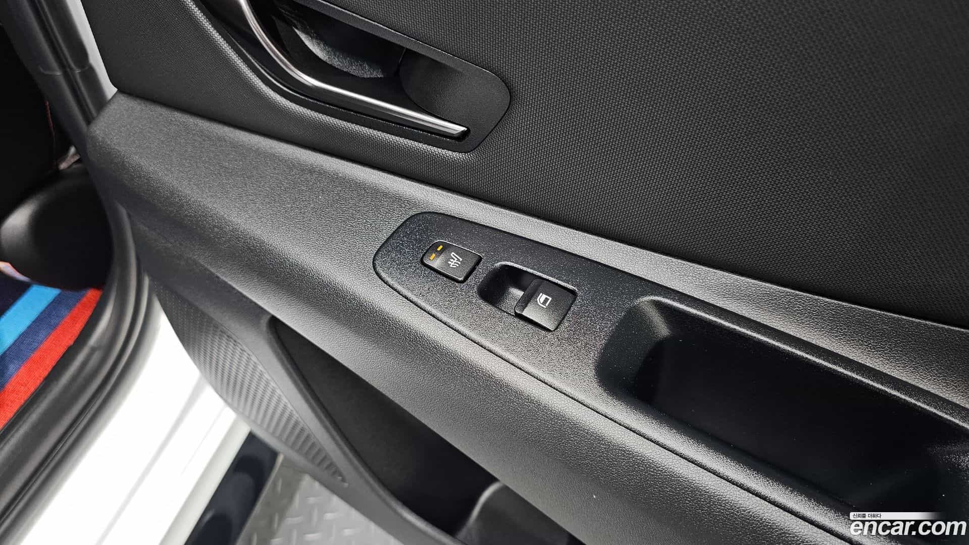 AVANTE Hyundai 2022.2-OPTION-042