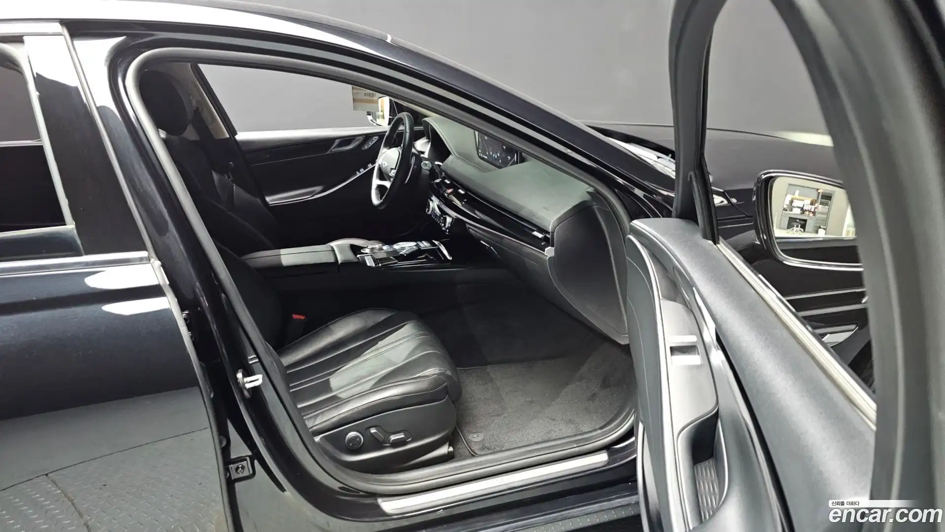 G80 Genesis 2022.10-INNER-036