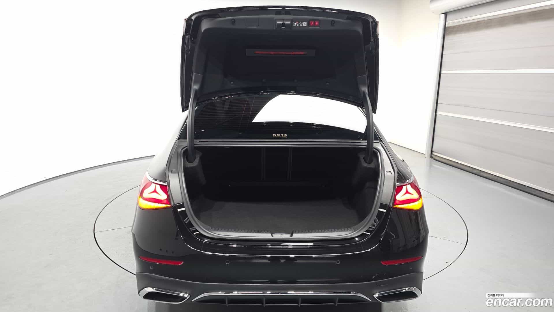 E-Class Mercedes-Benz 2026.2-OPTION-024