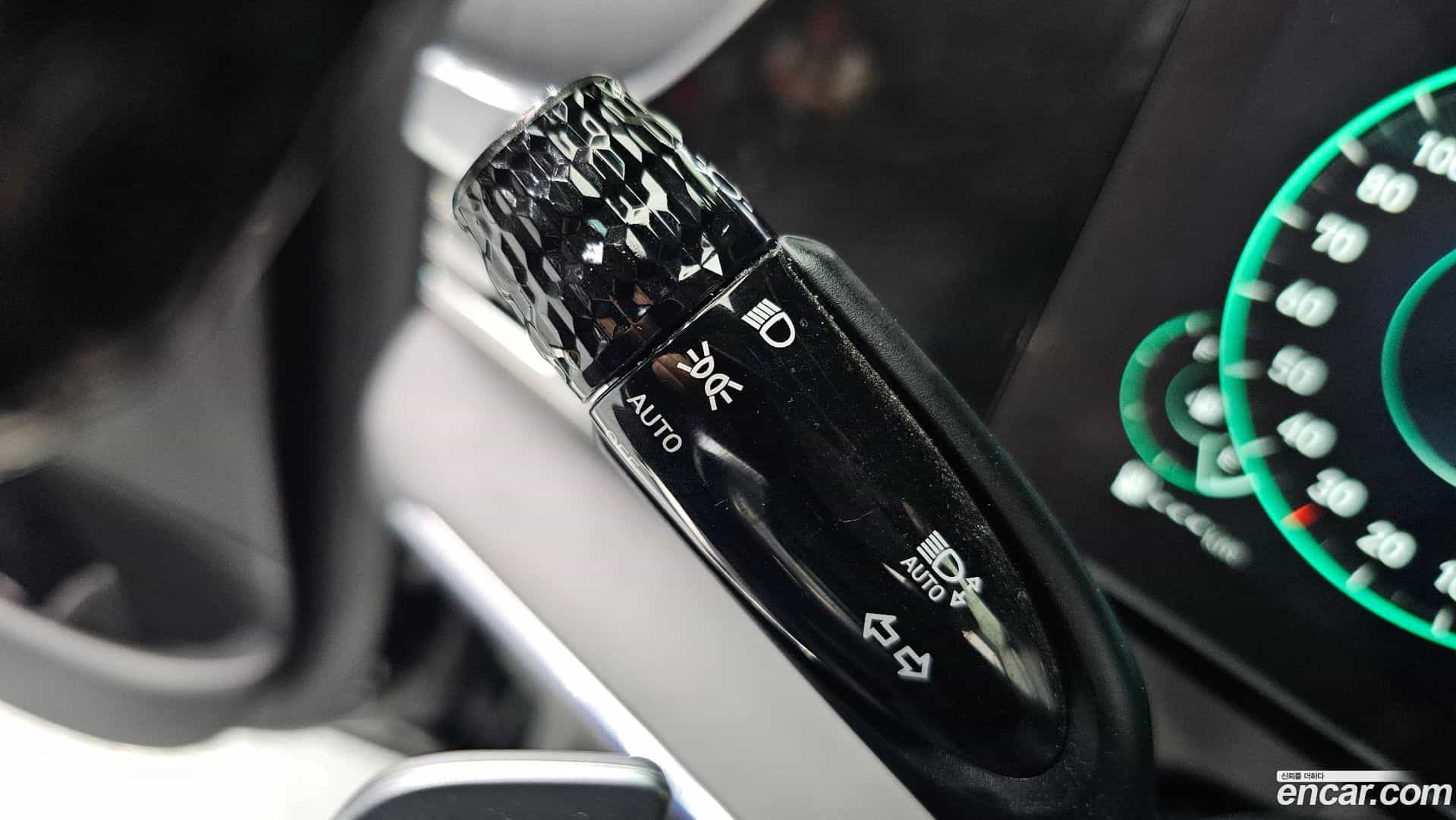 Grandeur Hyundai 2021.9-OPTION-043