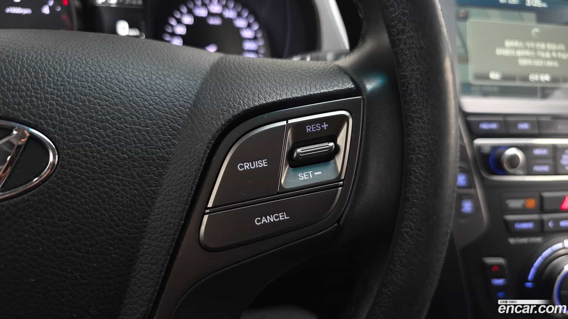 Santafe Hyundai 2017.7-OPTION-040
