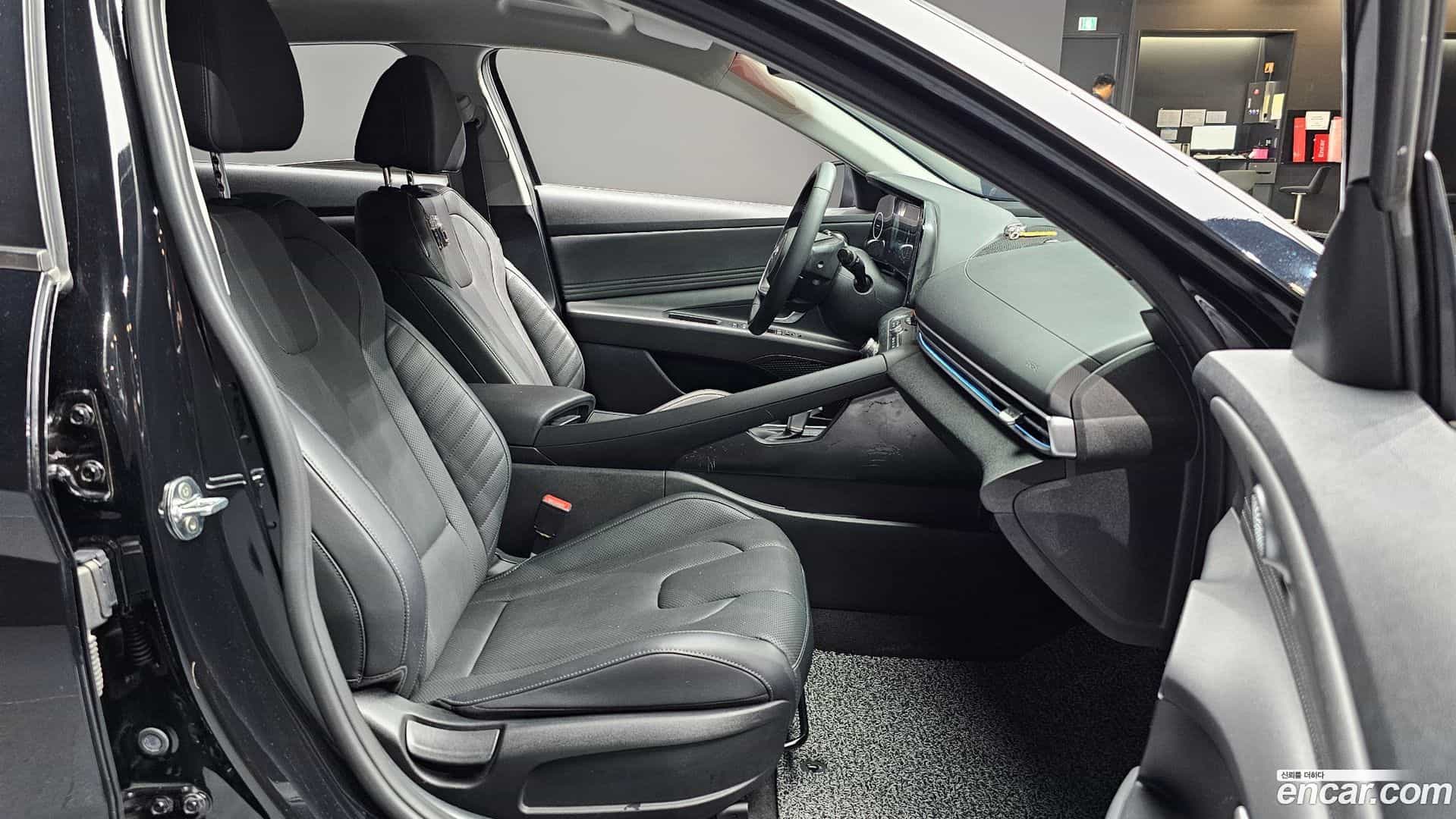 AVANTE Hyundai 2021.0-OPTION-015