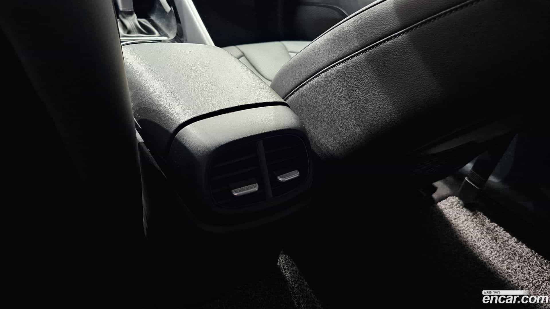 AVANTE Hyundai 2021.0-OPTION-022