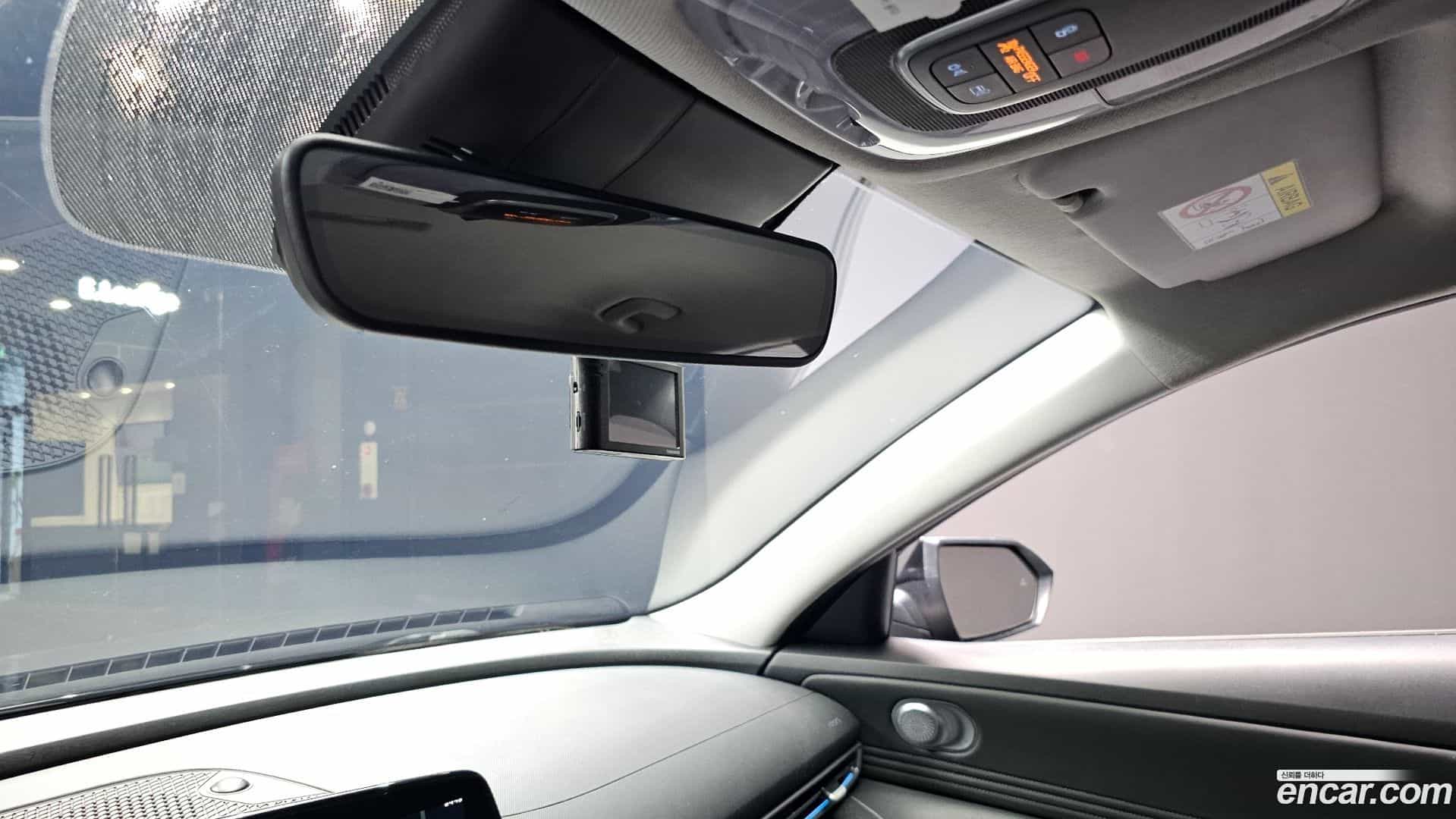 AVANTE Hyundai 2021.0-OPTION-041