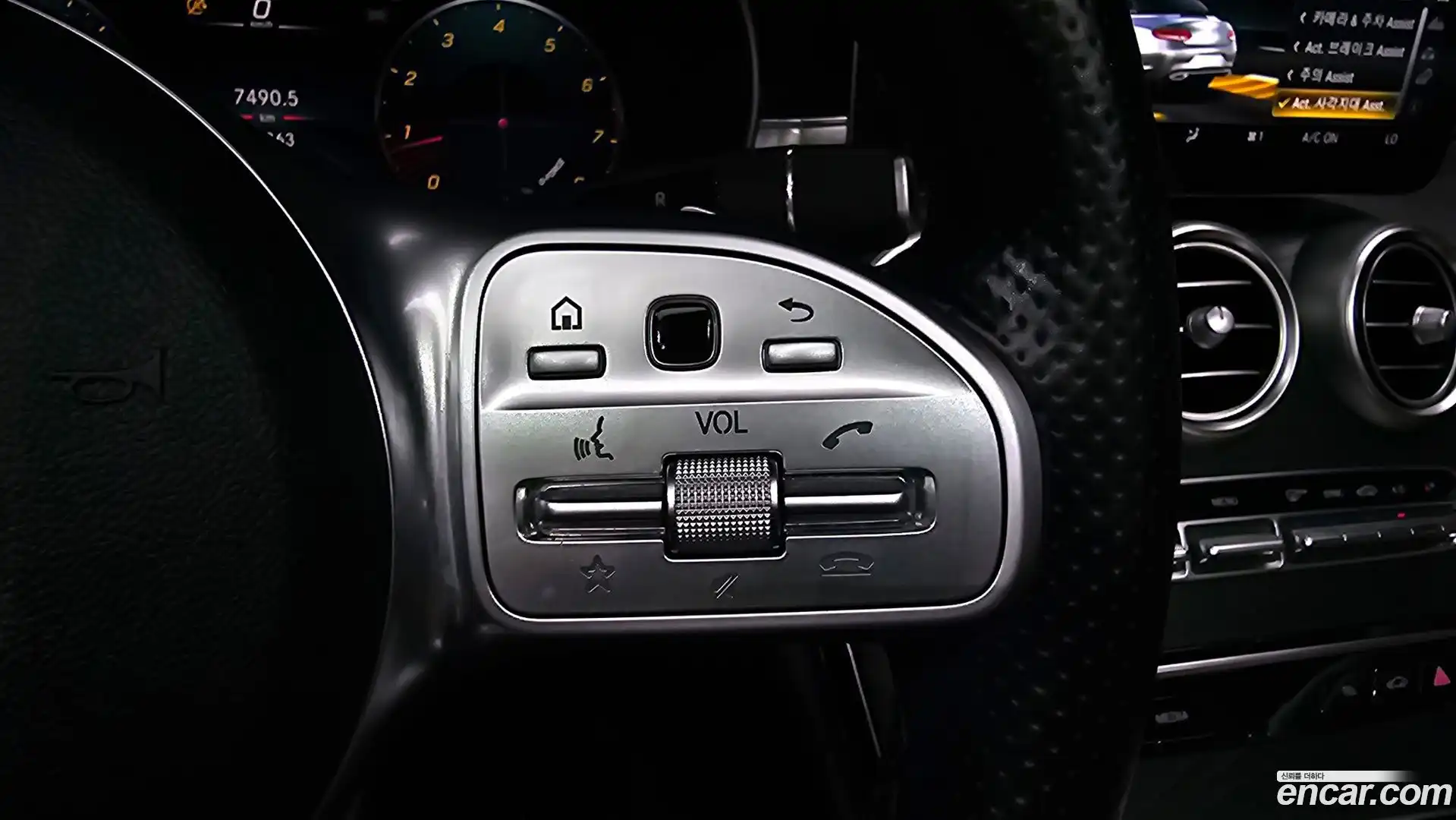 C-Class Mercedes-Benz 2021.5-OPTION-042