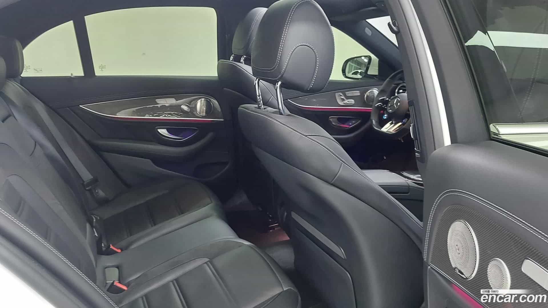 E-Class Mercedes-Benz 2021.11-INNER-010