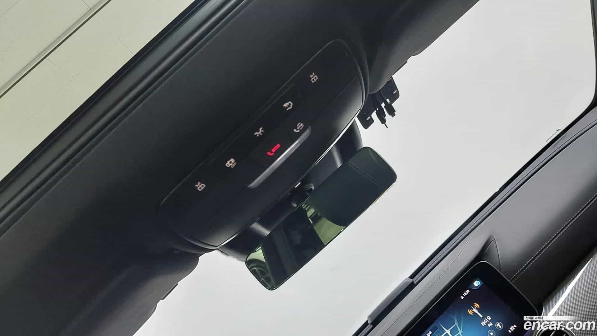E-Class Mercedes-Benz 2021.11-OPTION-021