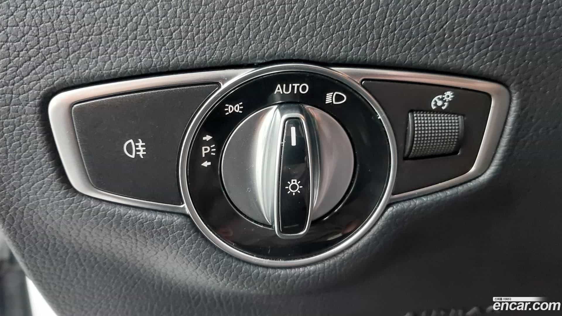 E-Class Mercedes-Benz 2021.11-OPTION-023