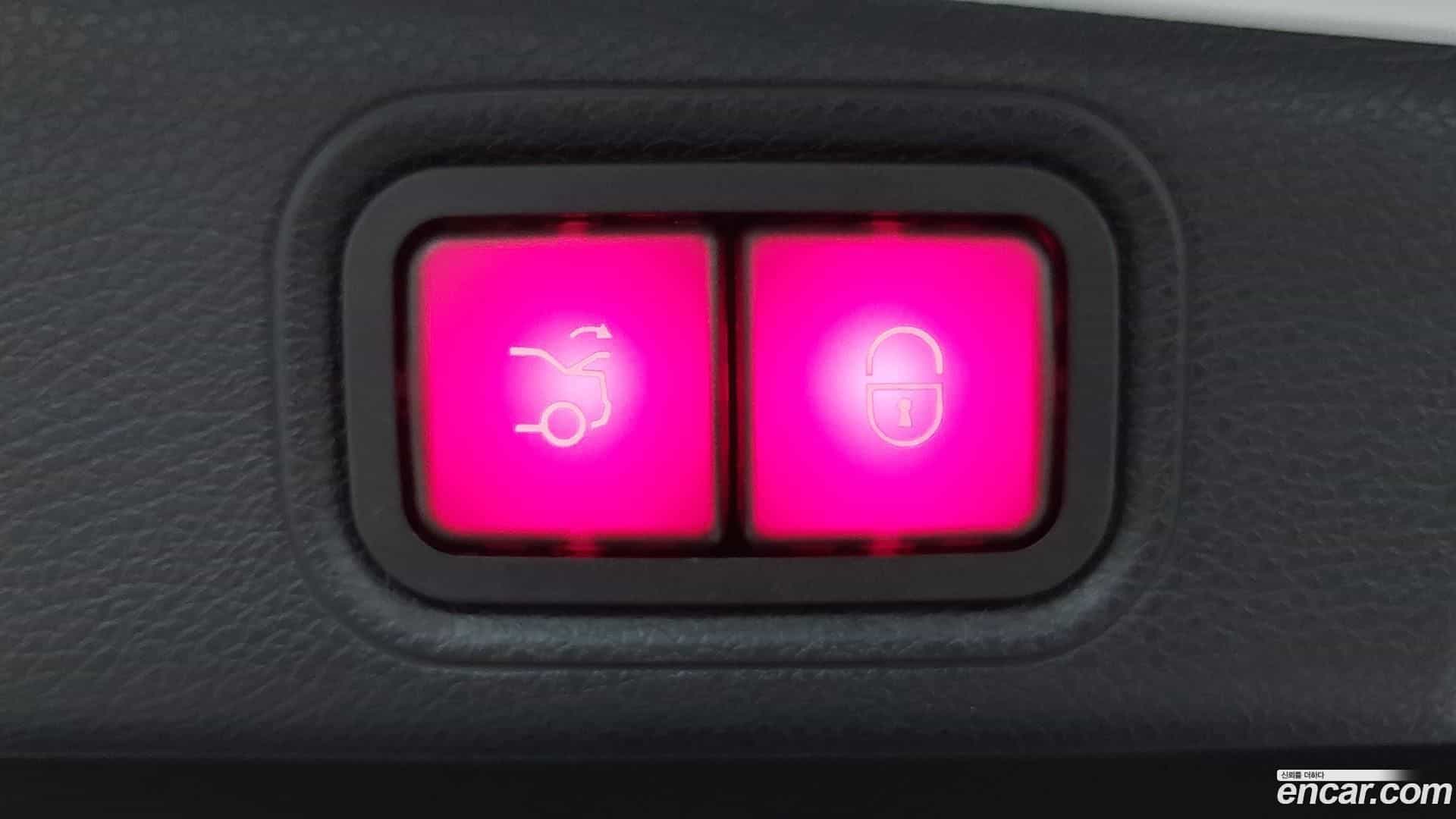 E-Class Mercedes-Benz 2021.11-OPTION-024