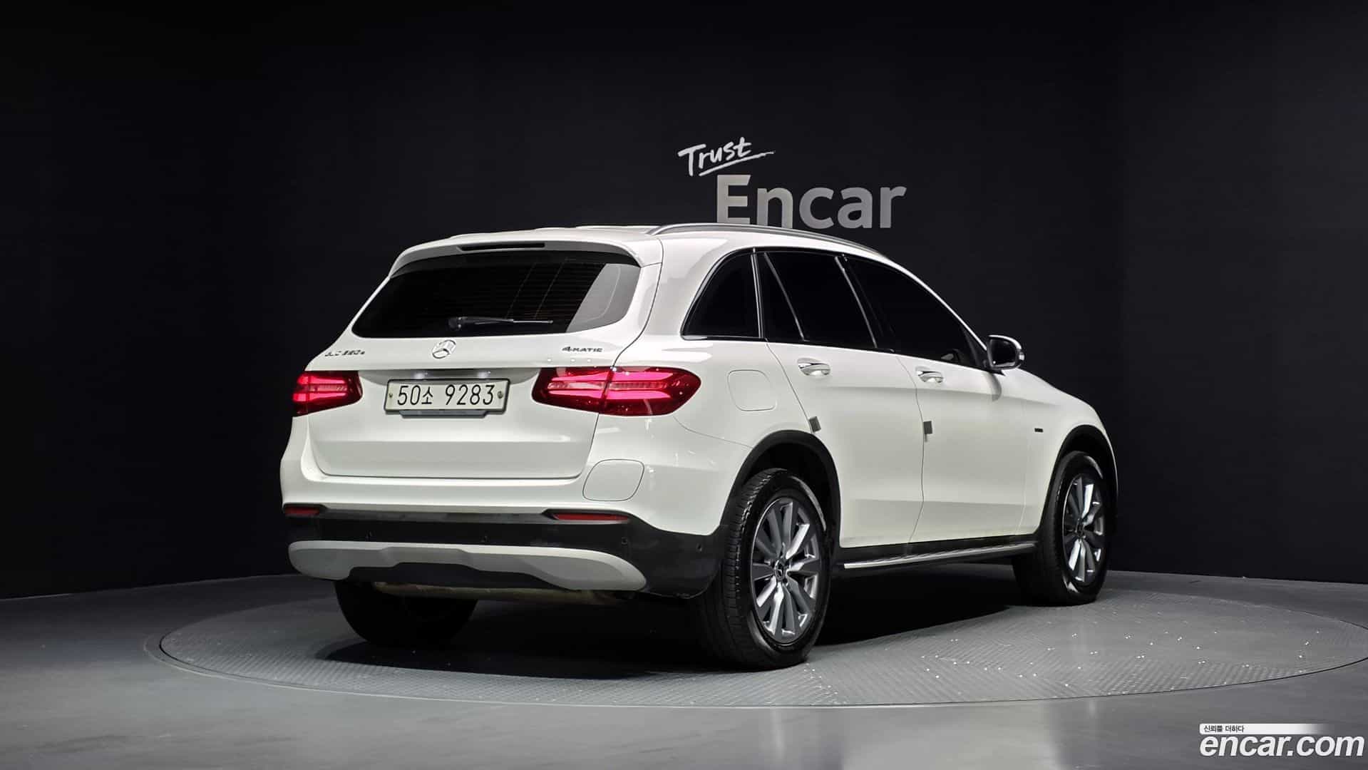 GLC-Class Mercedes-Benz 2018.9-OUTER-002