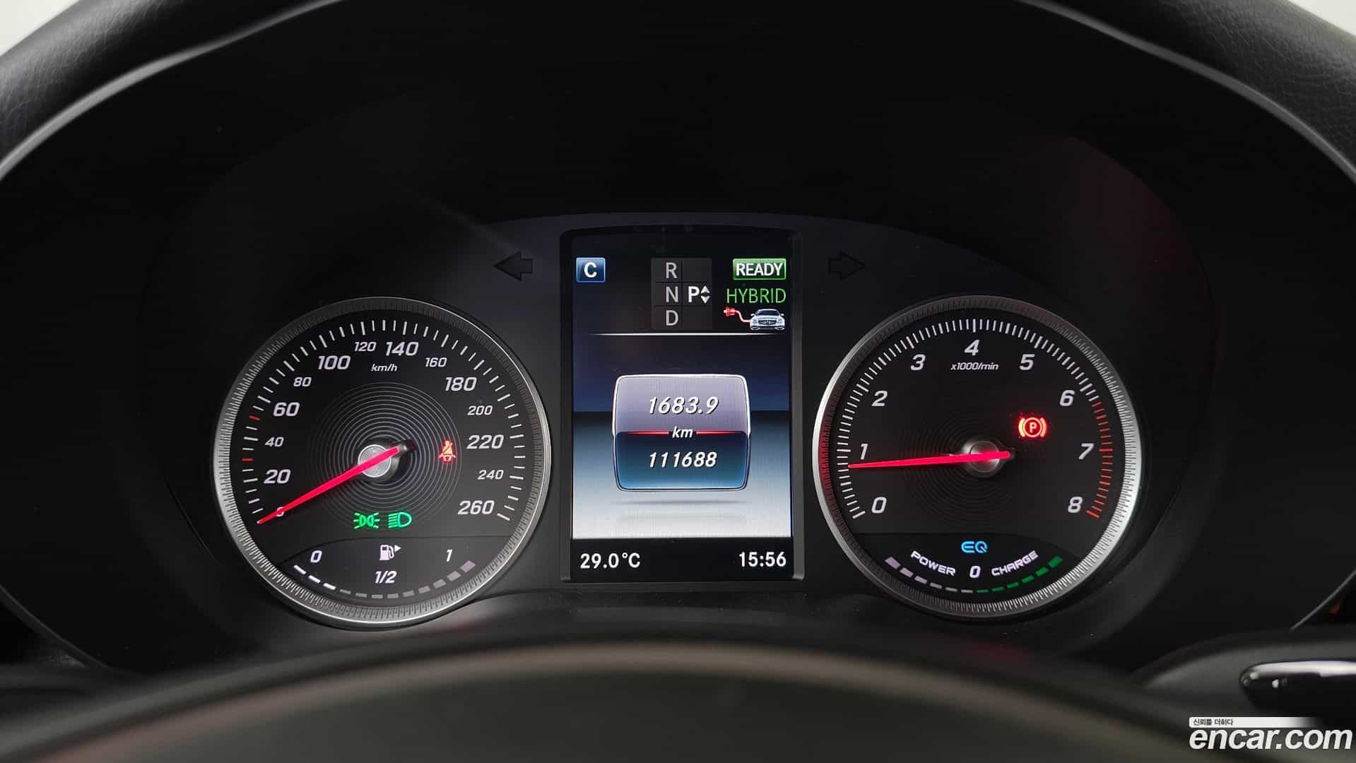 GLC-Class Mercedes-Benz 2018.9-INNER-008