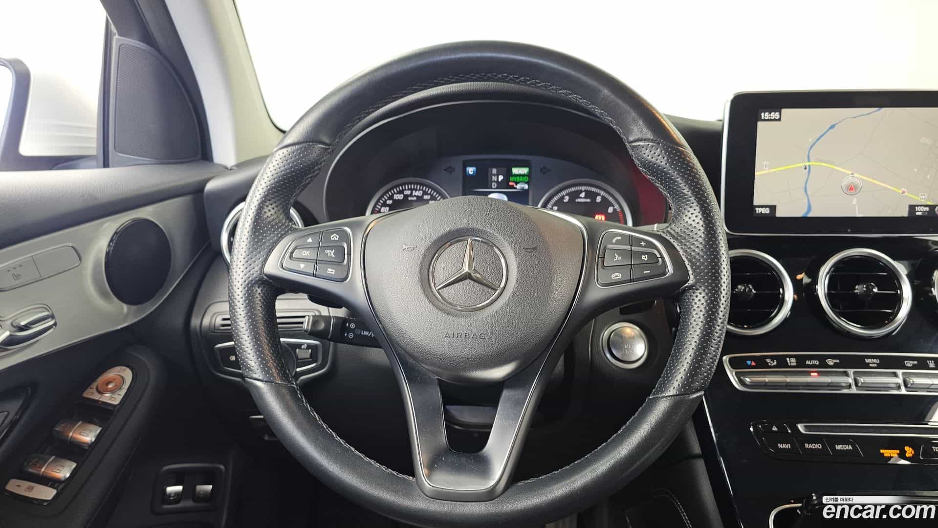 GLC-Class Mercedes-Benz 2018.9-OPTION-017