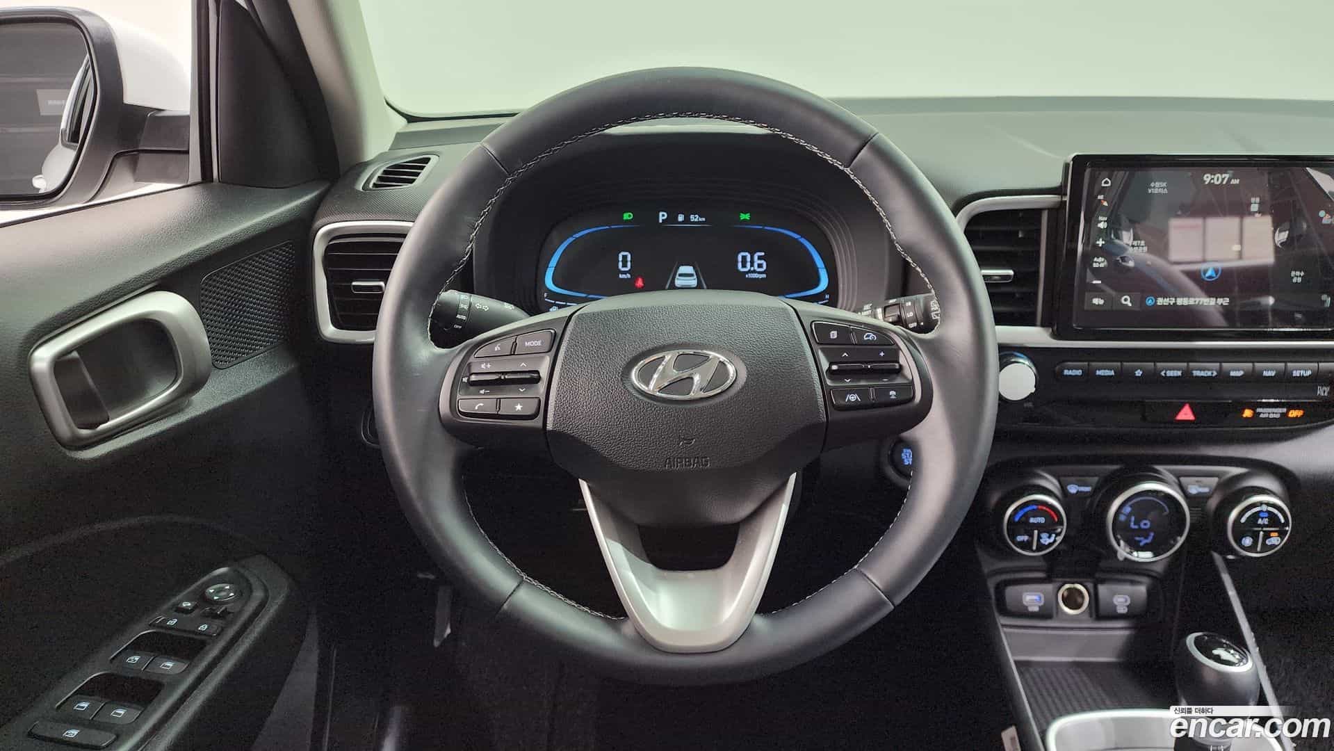 Venue Hyundai 2024.0-OUTER-033