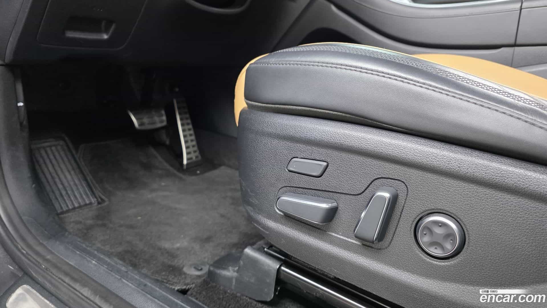 Santafe Hyundai 2022.5-OPTION-047