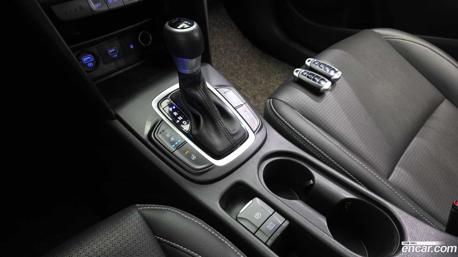 Kona Hyundai 2019.9-INNER-009