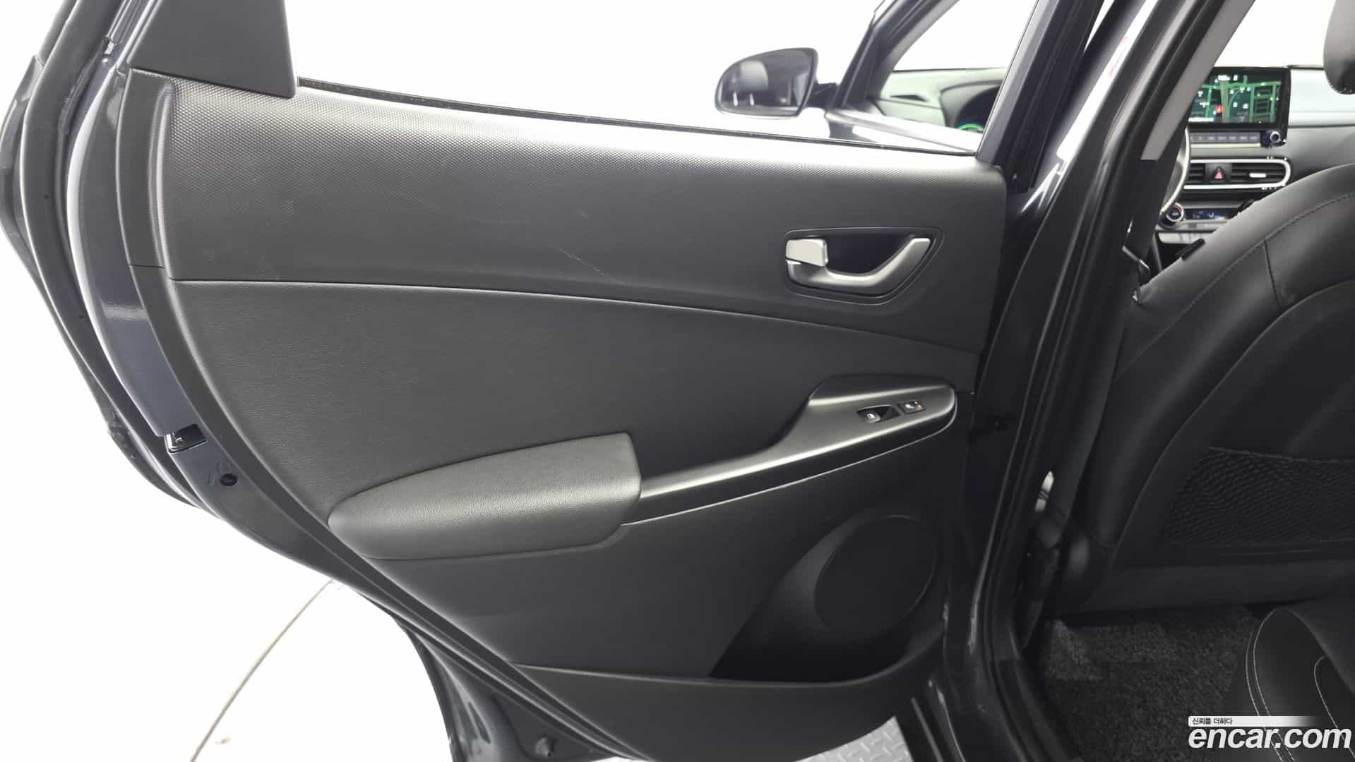 Kona Hyundai 2019.9-INNER-035