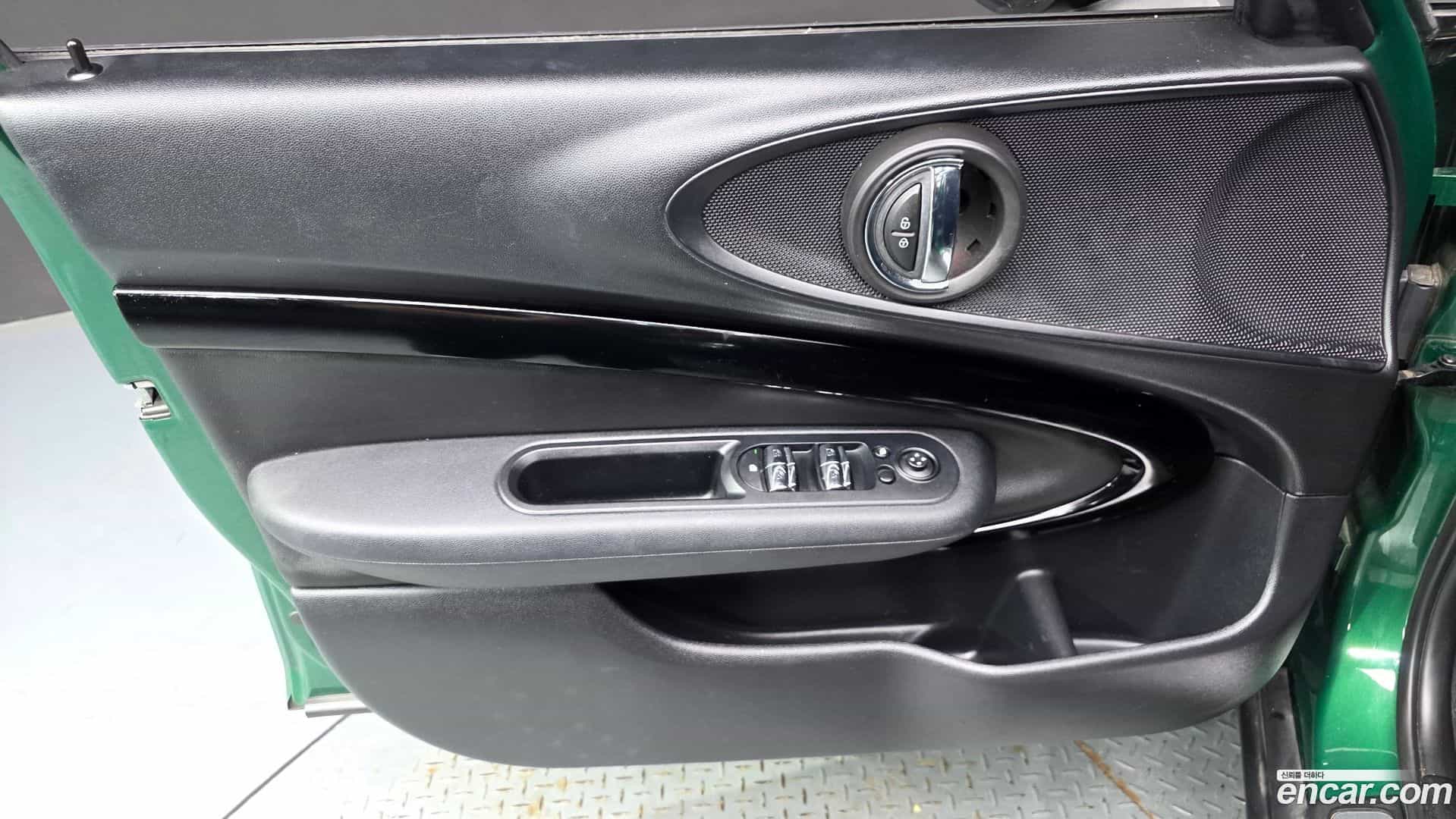Clubman Mini 2020.6-INNER-034