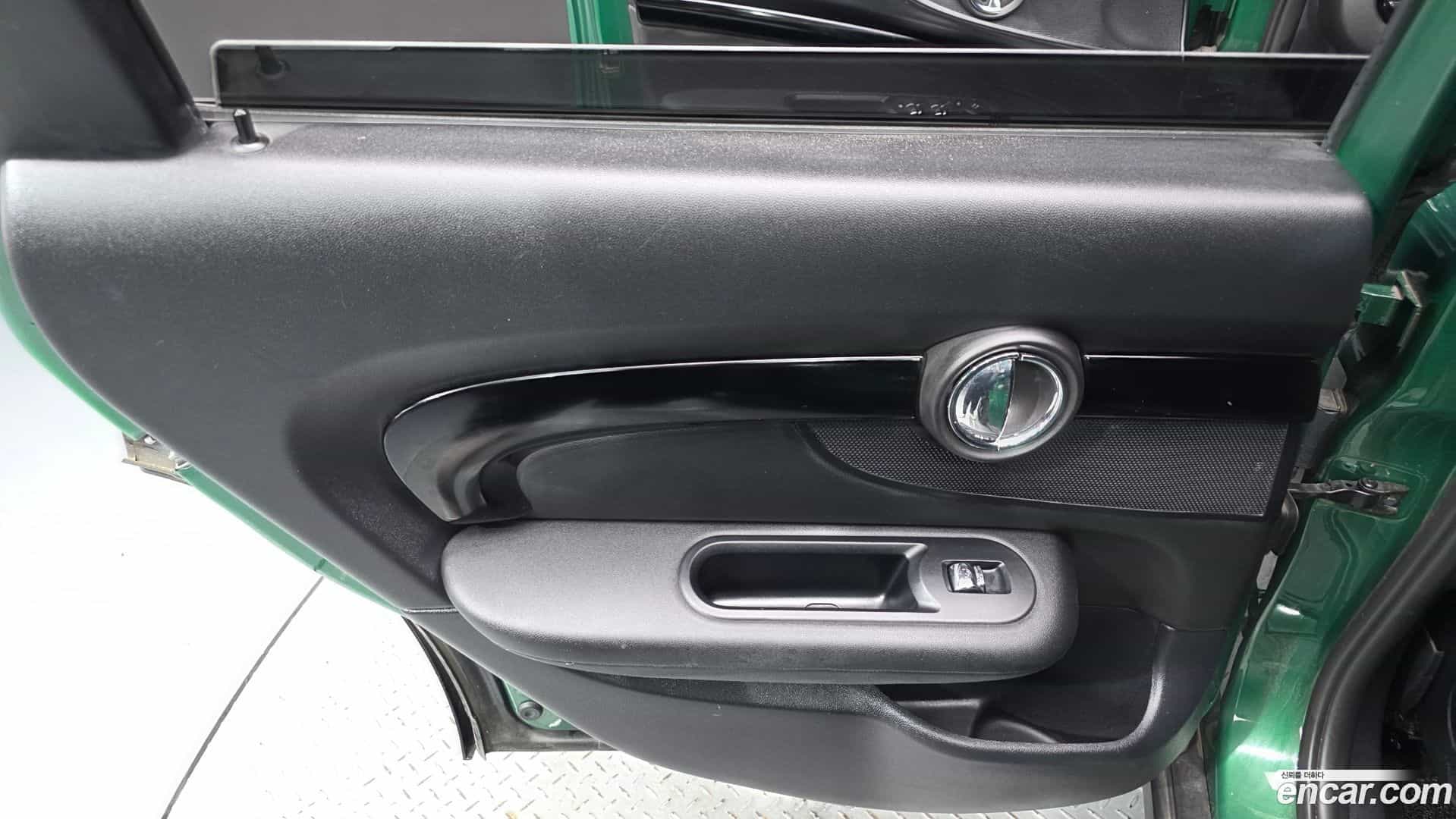 Clubman Mini 2020.6-INNER-035