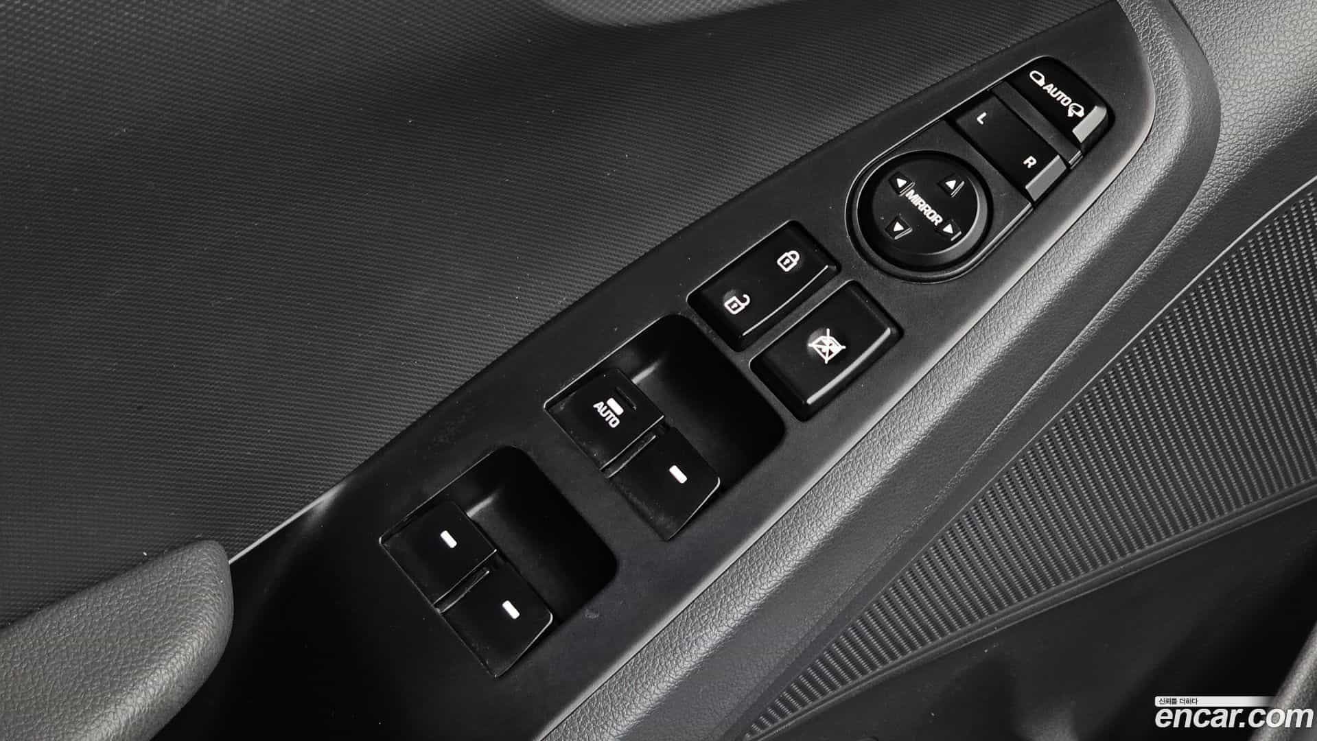 Ioniq Hyundai 2017.10-OPTION-023