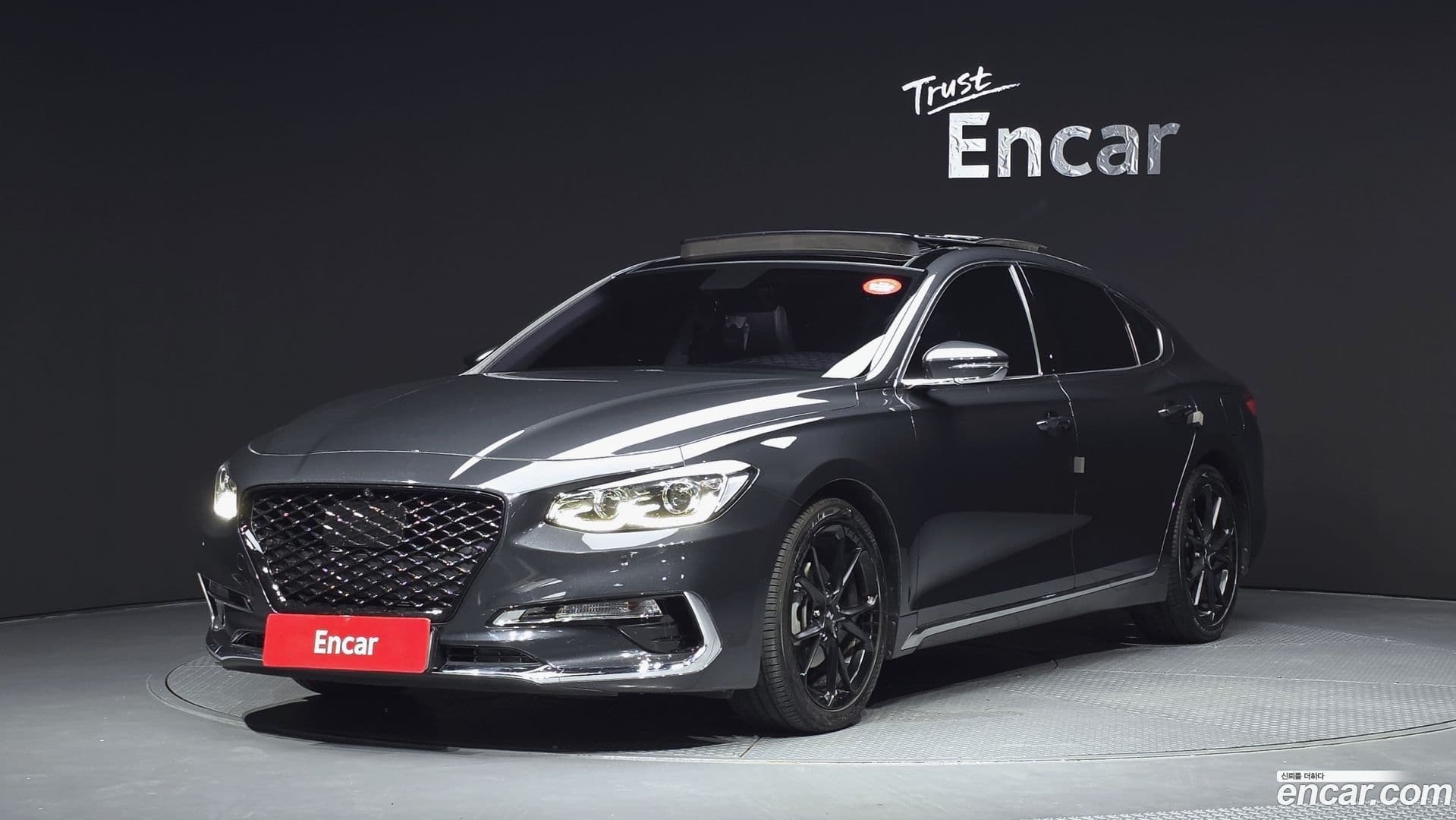 Main__Slider__Photo:Grandeur Hyundai 2017.4-0