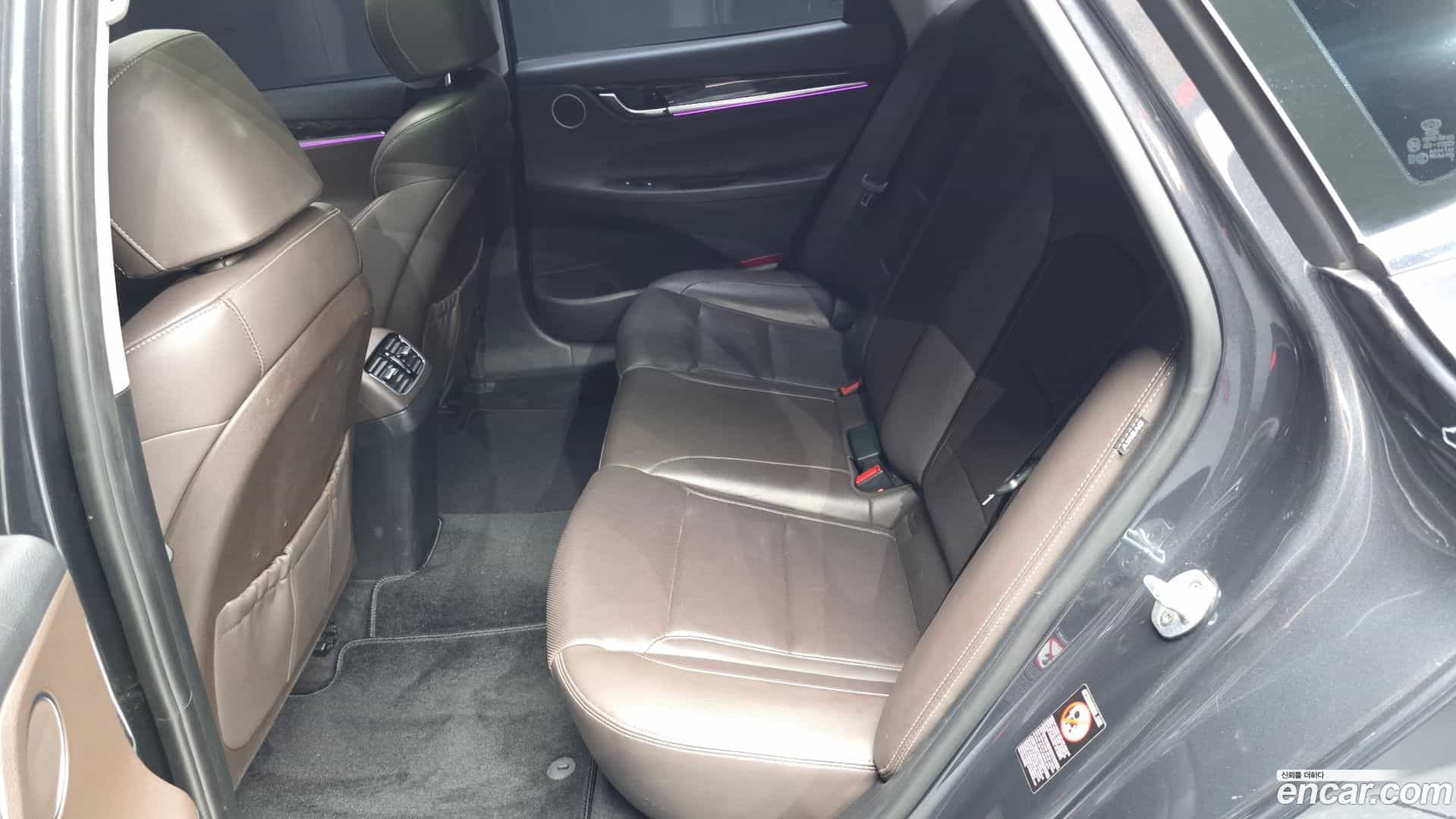 Grandeur Hyundai 2017.4-OPTION-016
